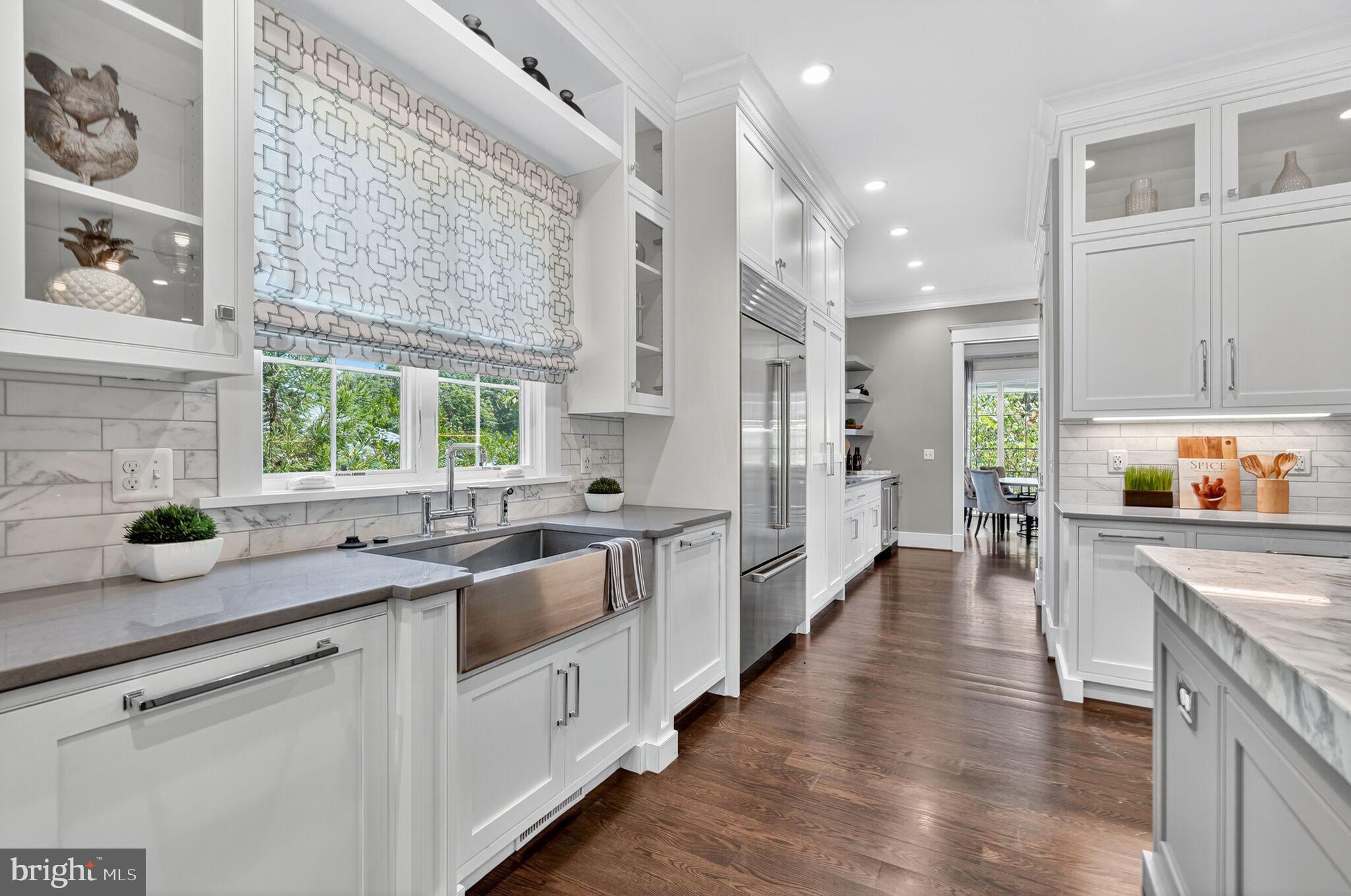 BROYHILL FOREST - Residential