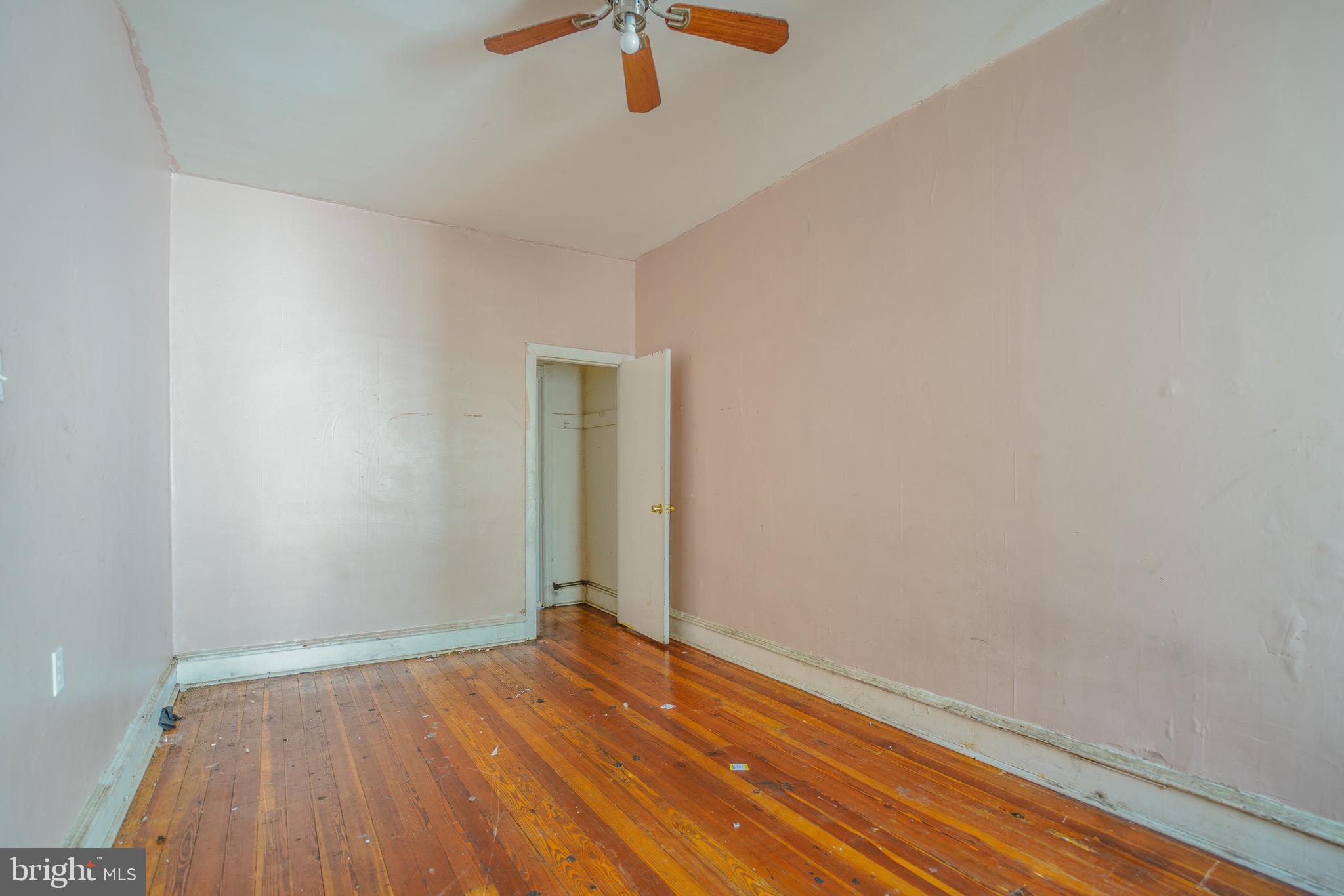 FRANKFORD - Residential
