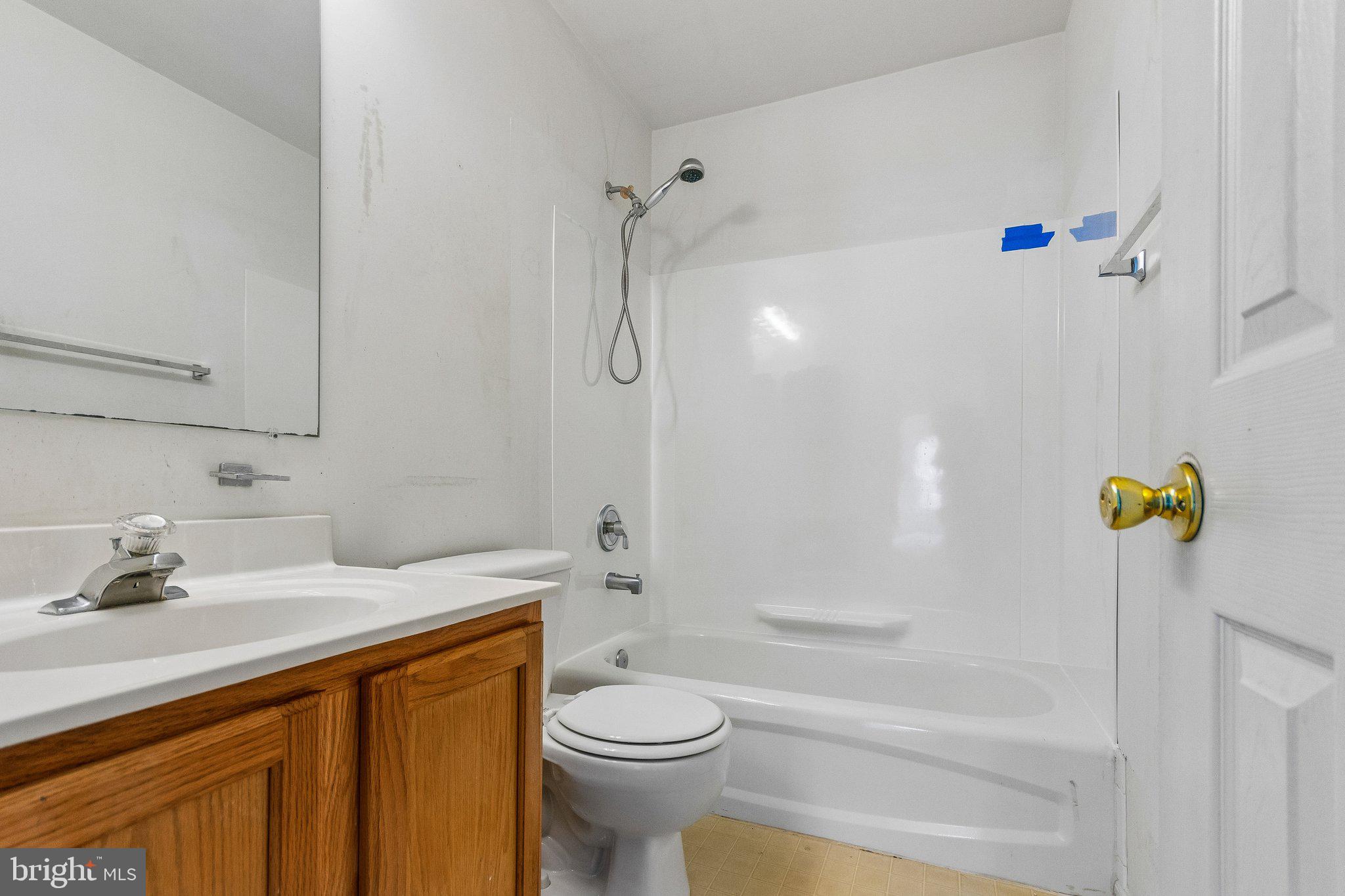 HAMPTON OAKS - Residential