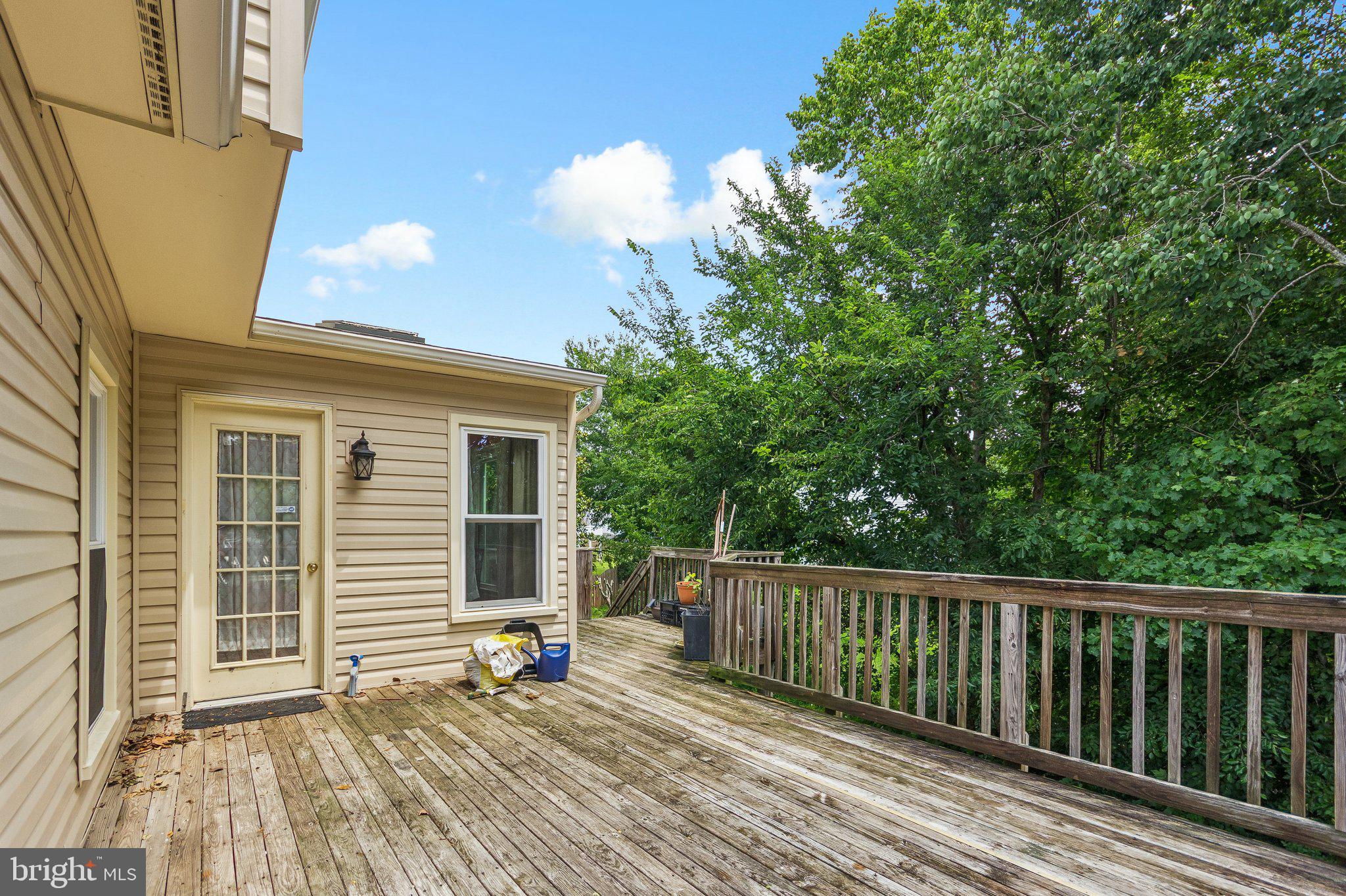 HAMPTON OAKS - Residential