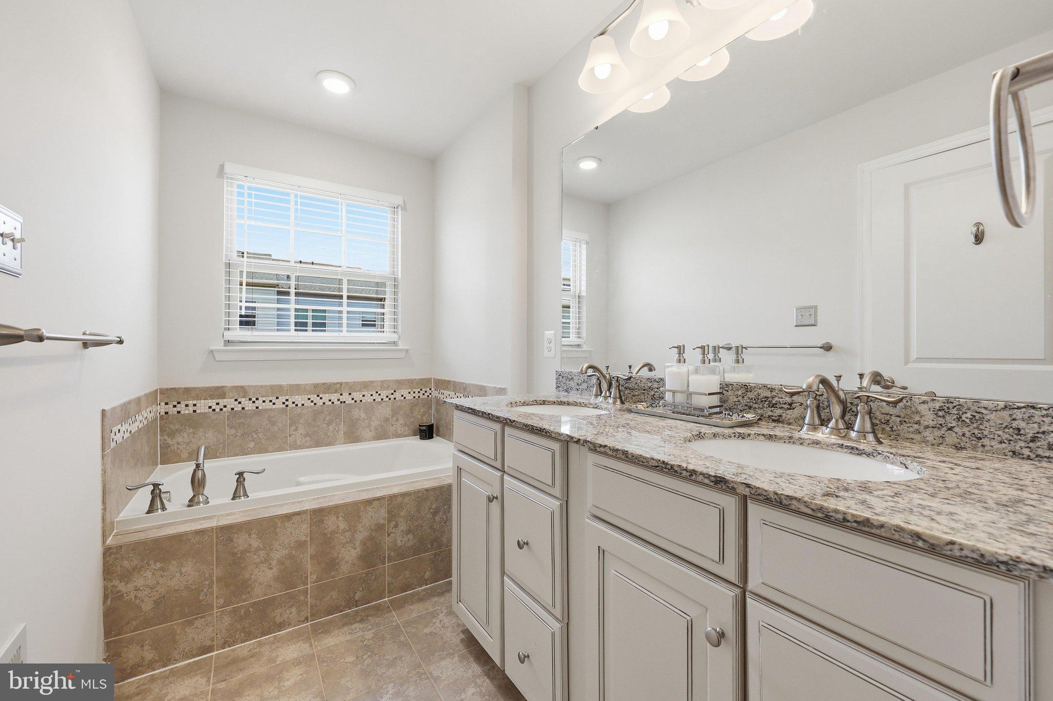 OAKDALE VILLAGE - Residential