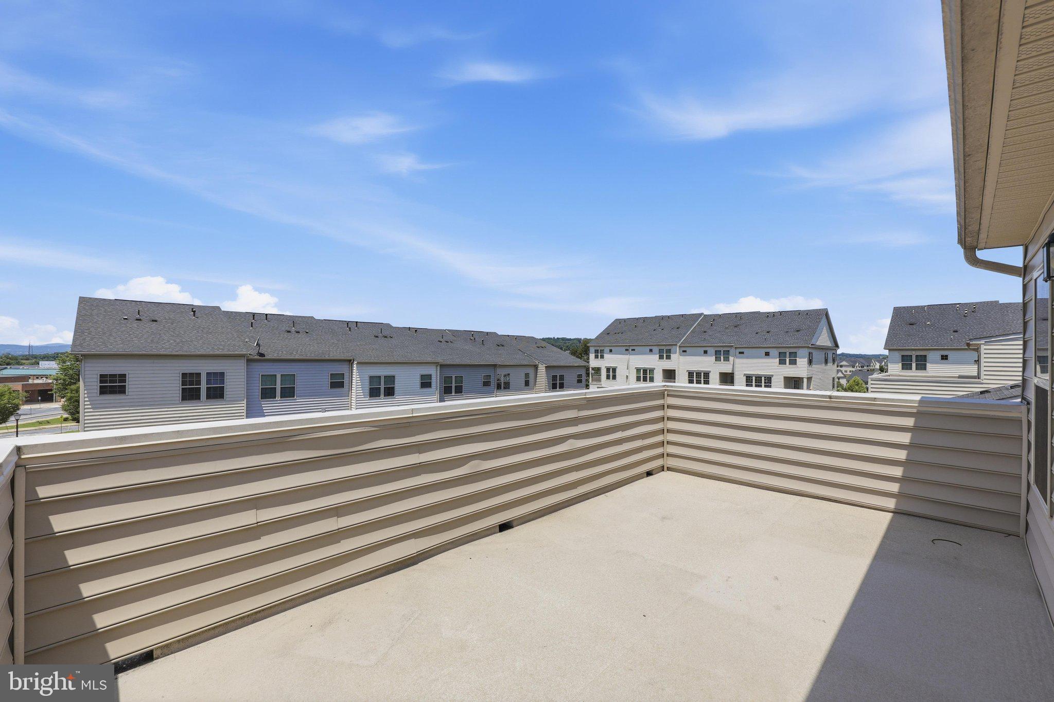 OAKDALE VILLAGE - Residential