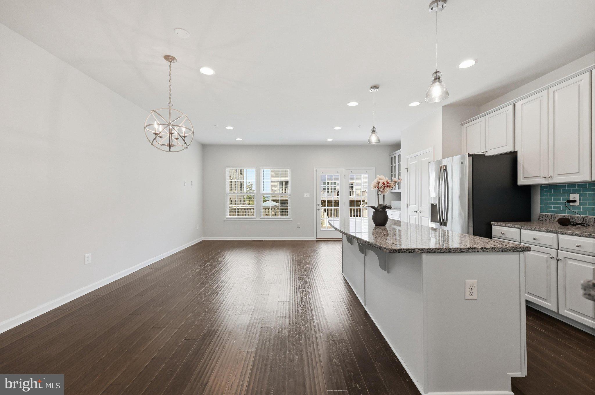 OAKDALE VILLAGE - Residential