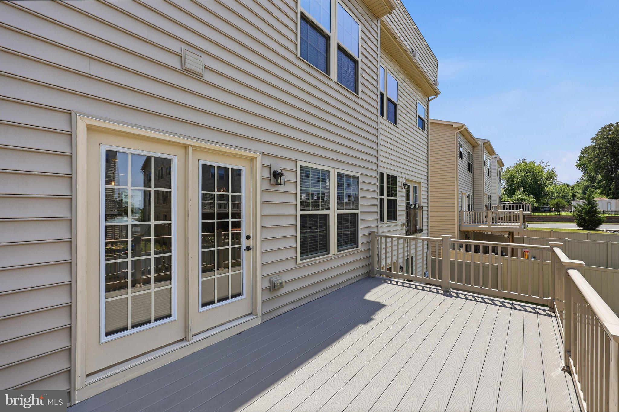 OAKDALE VILLAGE - Residential