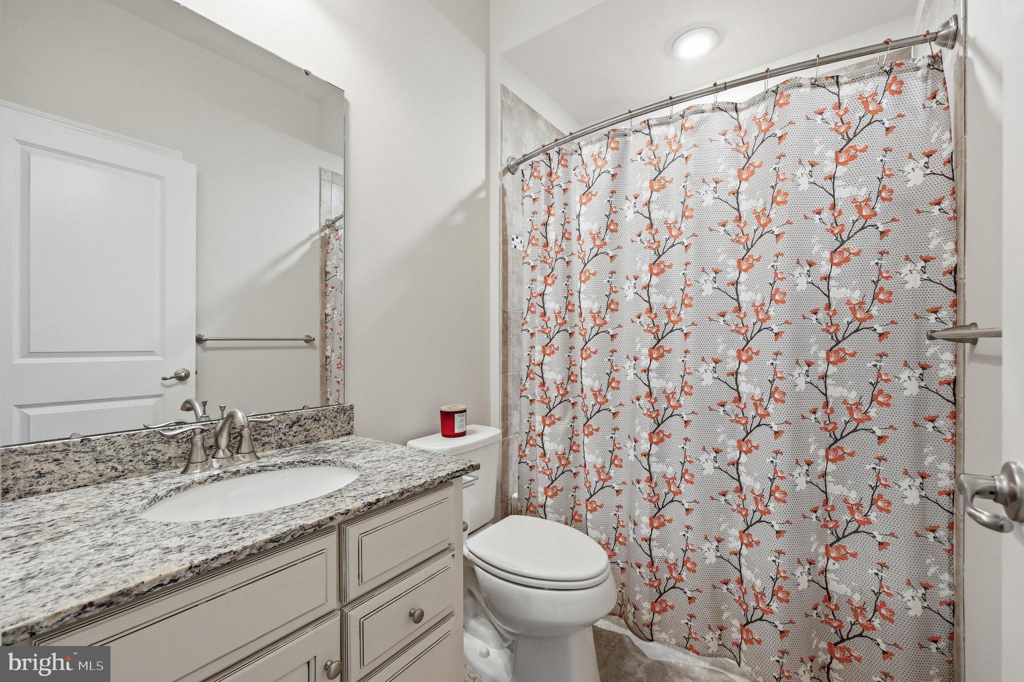 OAKDALE VILLAGE - Residential