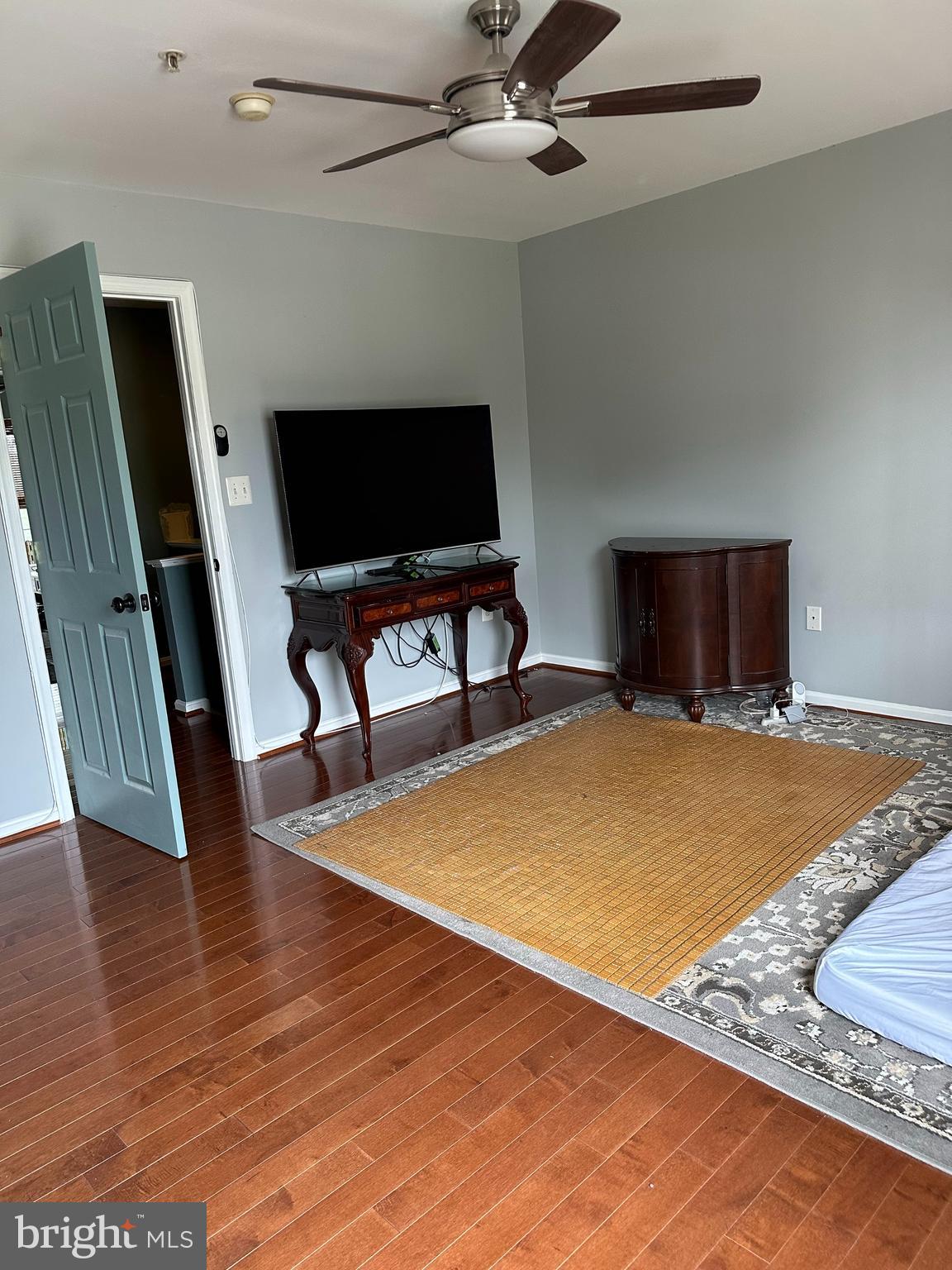 SANDTOWN-WINCHESTER - Residential
