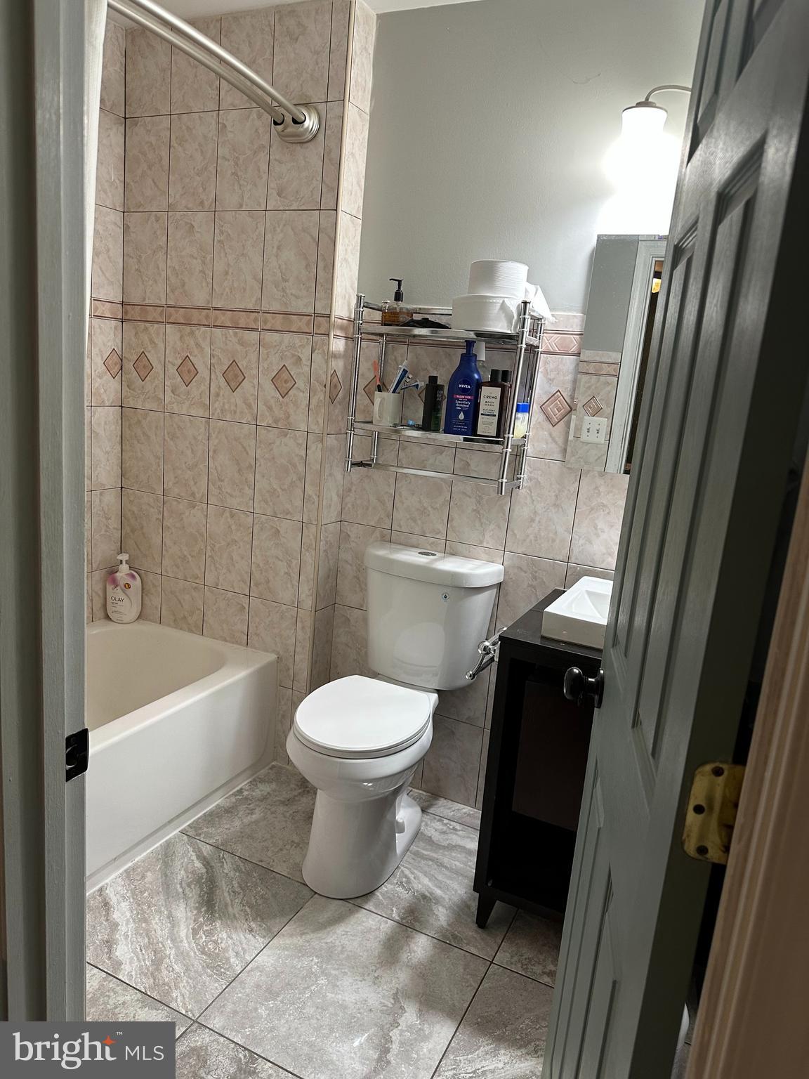 SANDTOWN-WINCHESTER - Residential