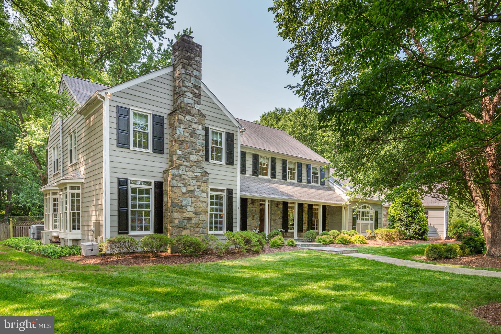 WILLIAMSBURG GARDENS - Residential