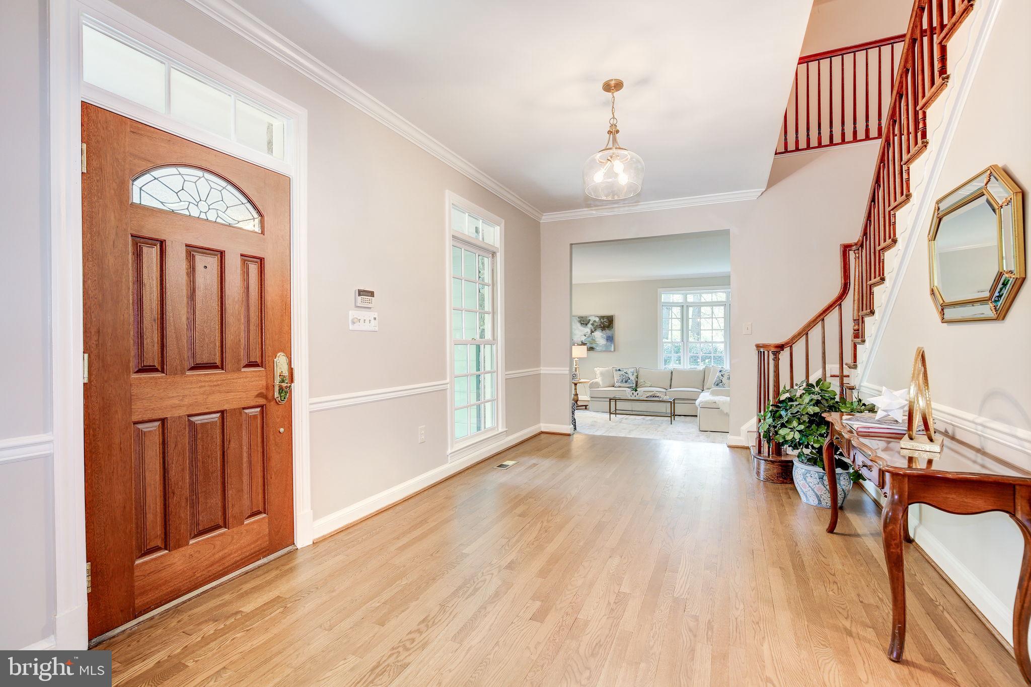 WILLIAMSBURG GARDENS - Residential