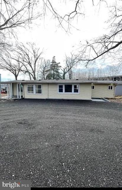 3 bedroom 1 bath tenant occupied home on a waterfront lot in Rosedale now available! The tenant is on a month to month lease and pays $1350 per month. The seller will not be giving the tenant notice to vacate and the home will be sold as is. It was recently updated in 2023.