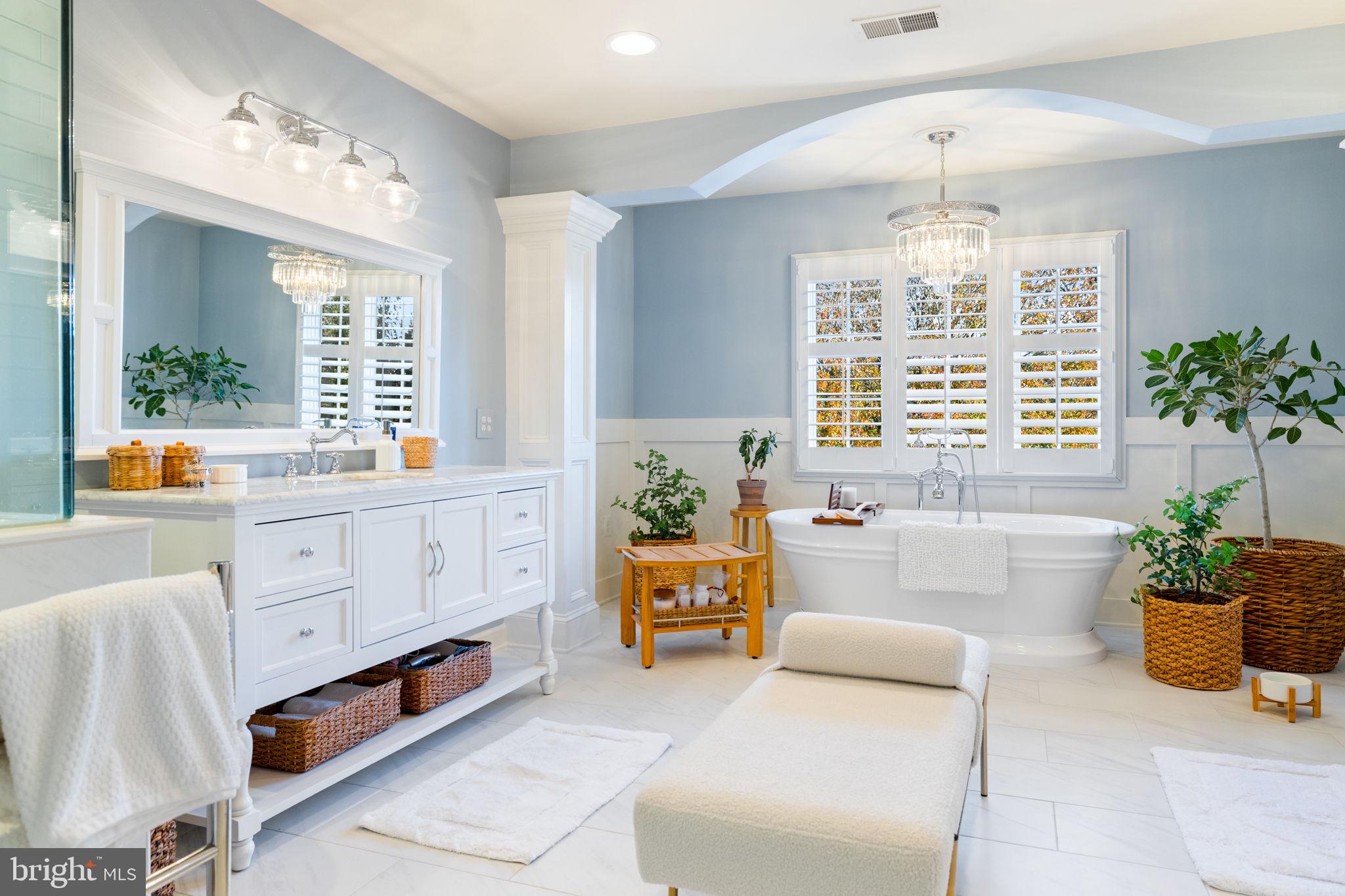 EMERALD PARK ESTATES - Residential