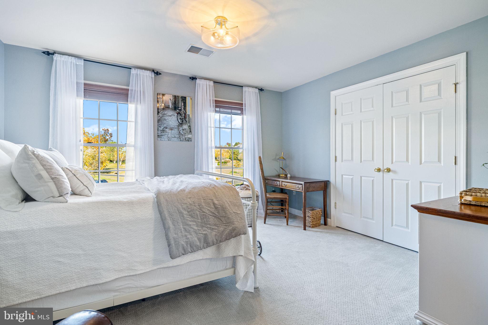 EMERALD PARK ESTATES - Residential