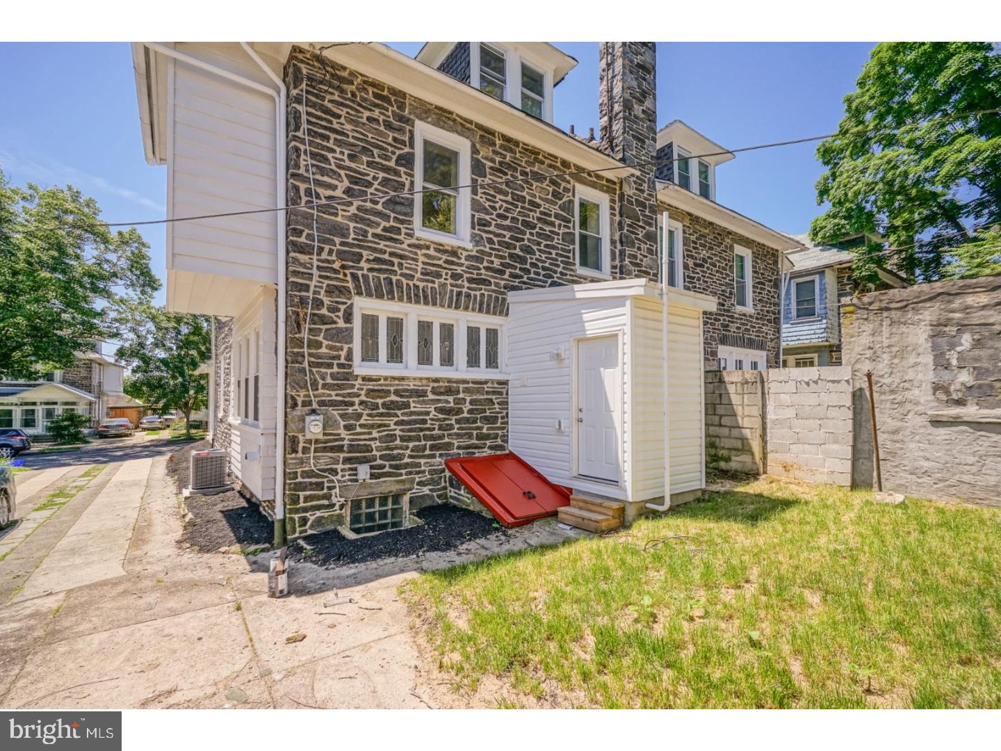 OVERBROOK - Residential