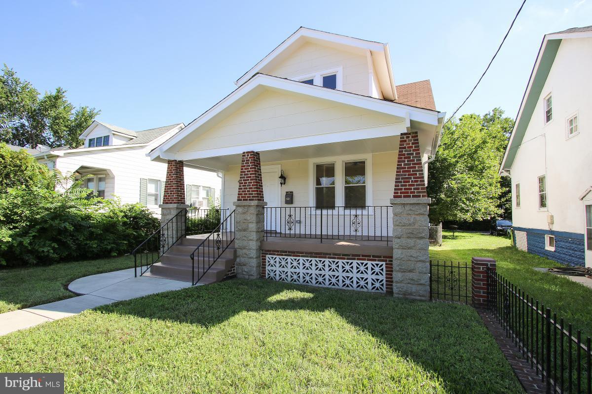 BEAVER HEIGHTS - Residential