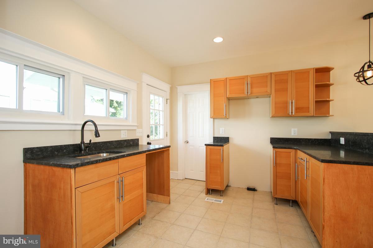 BEAVER HEIGHTS - Residential