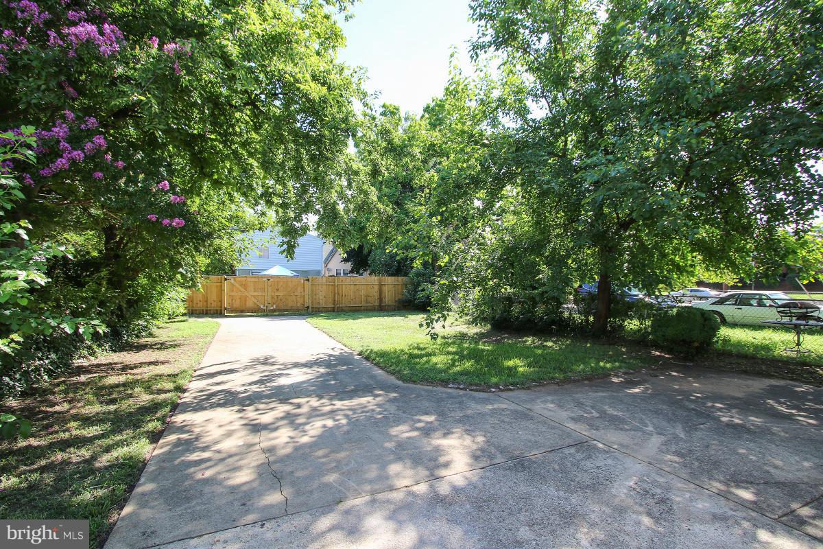 BEAVER HEIGHTS - Residential