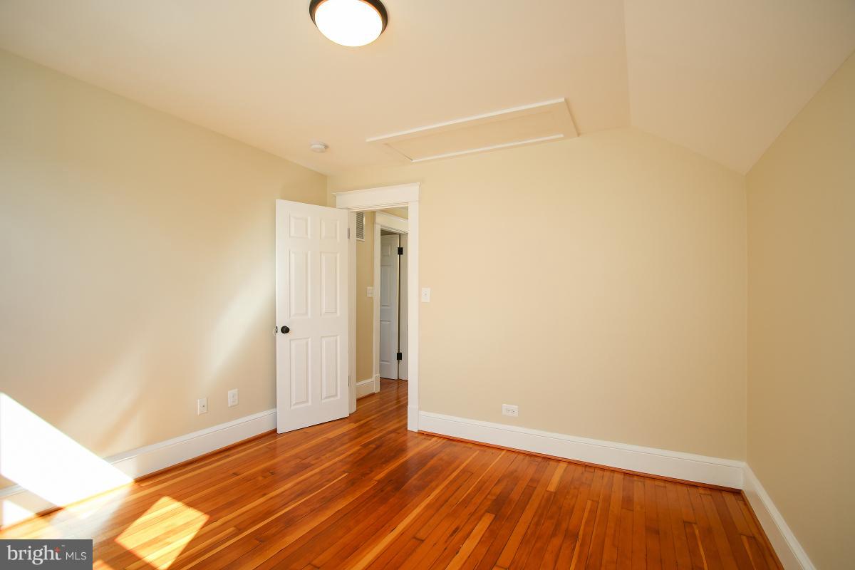 BEAVER HEIGHTS - Residential
