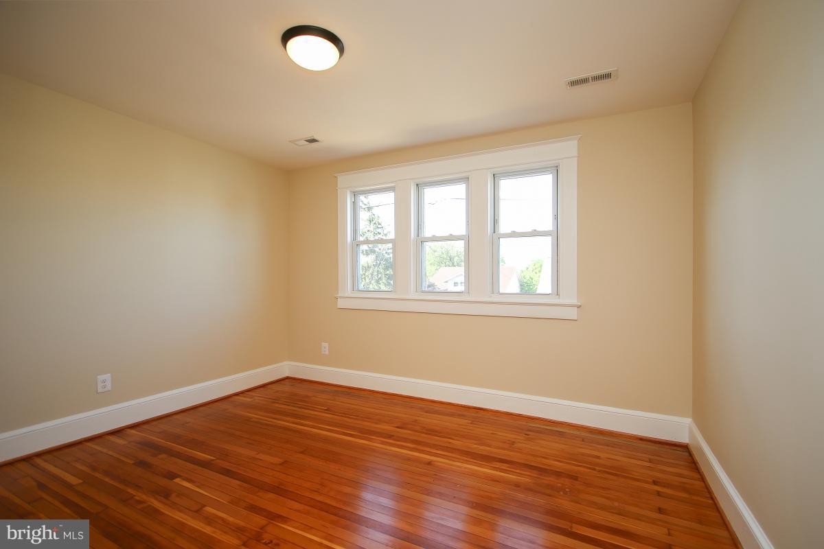 BEAVER HEIGHTS - Residential