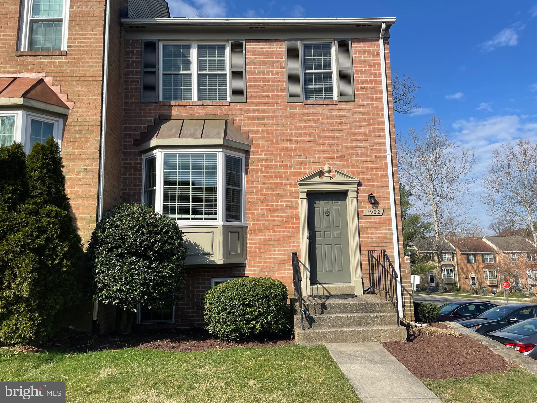 FOREST ESTATES - Residential Lease