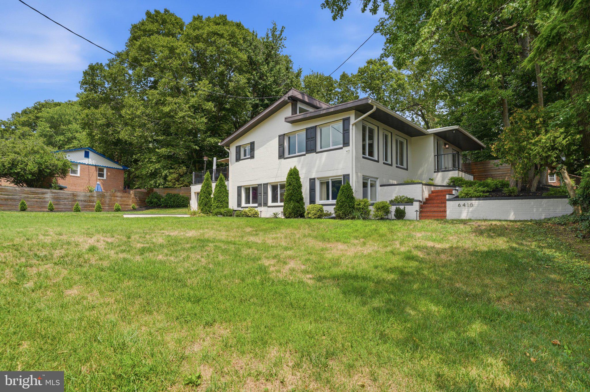 TEMPLE HILLS - Residential