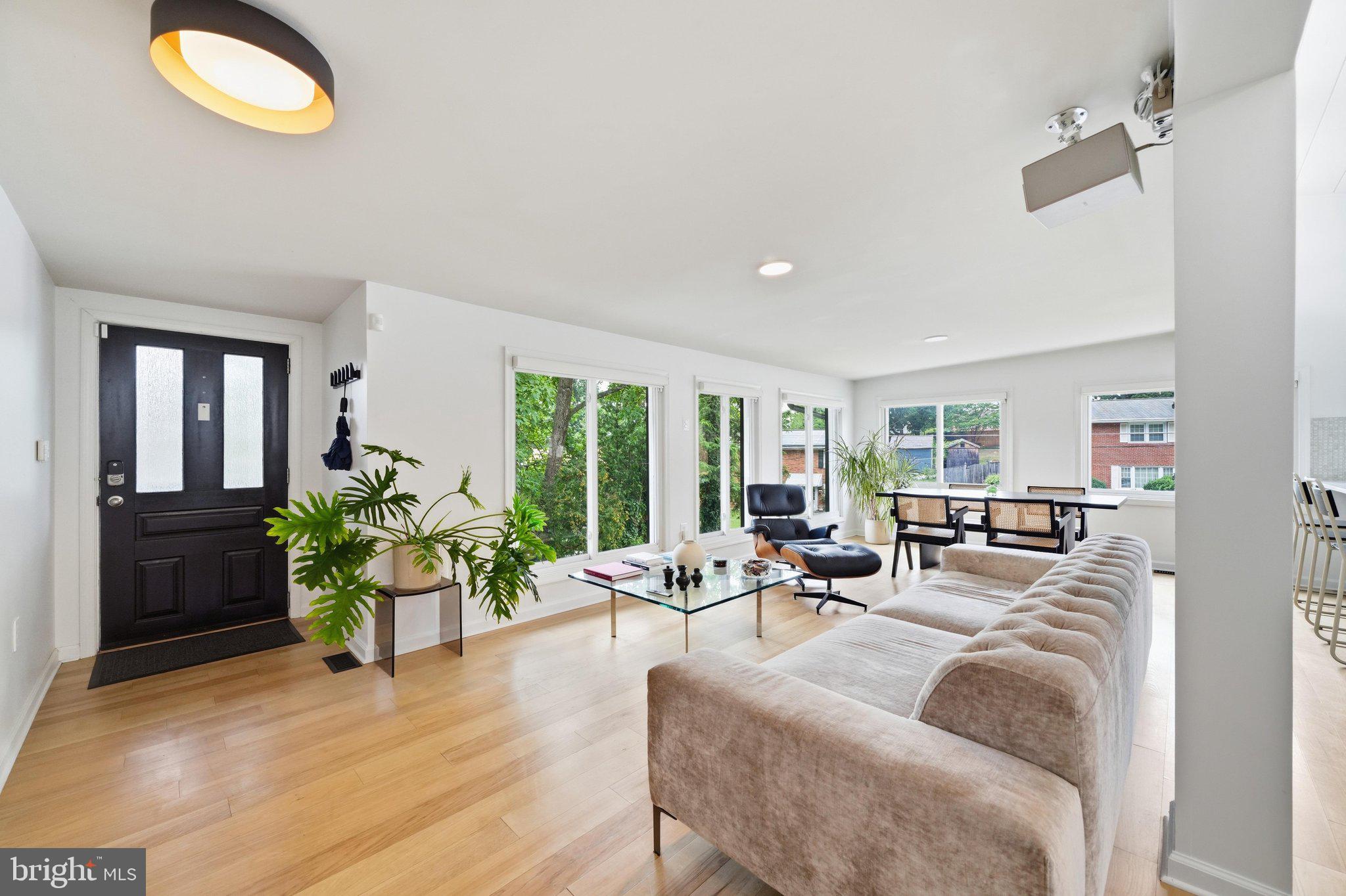 TEMPLE HILLS - Residential