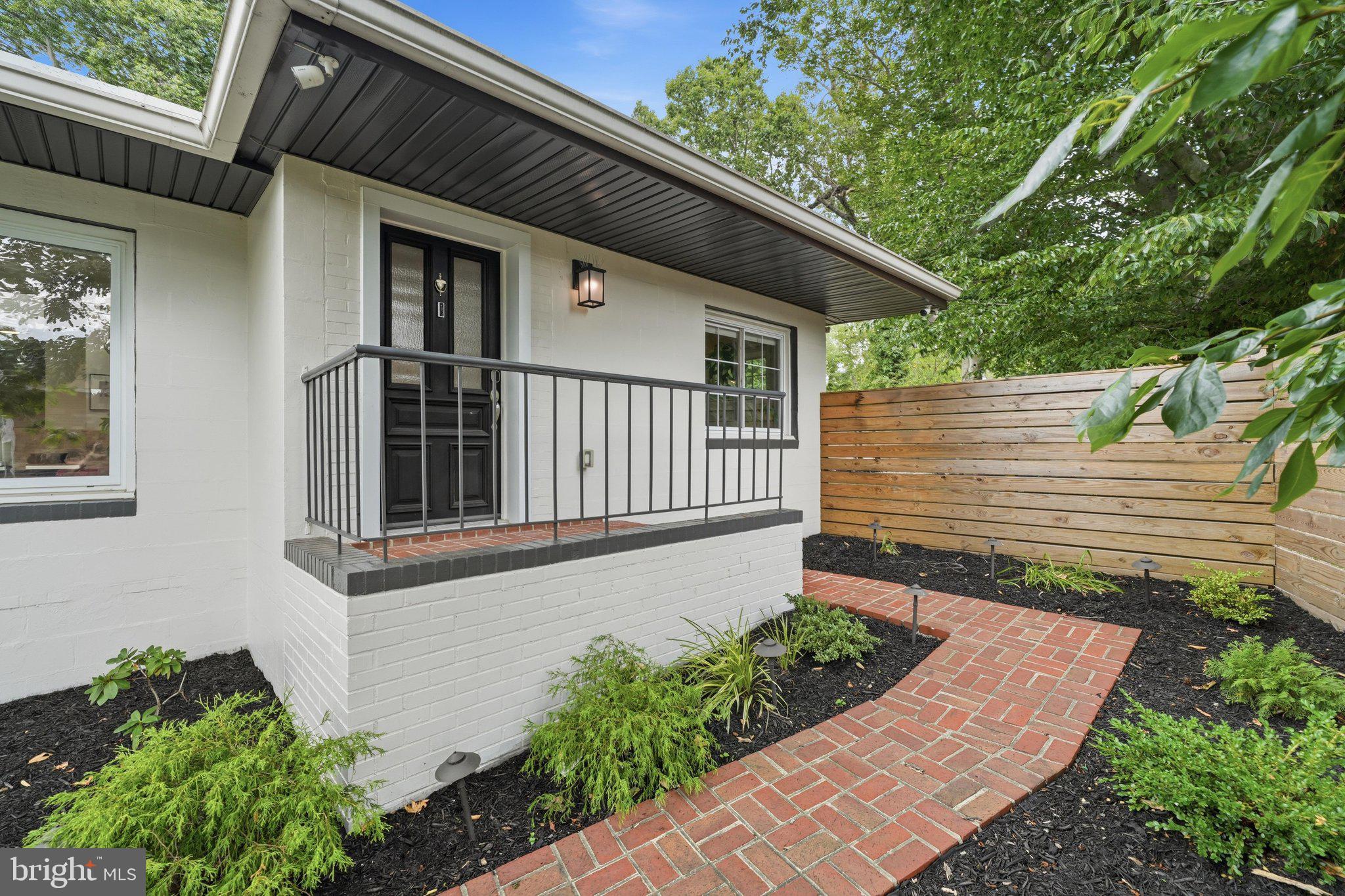 TEMPLE HILLS - Residential