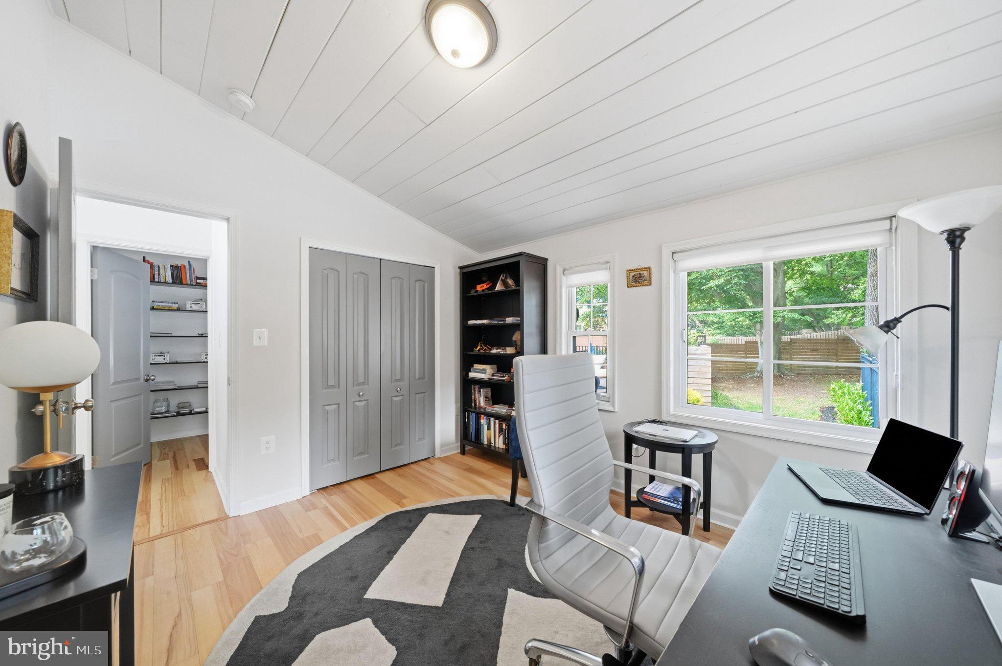 TEMPLE HILLS - Residential