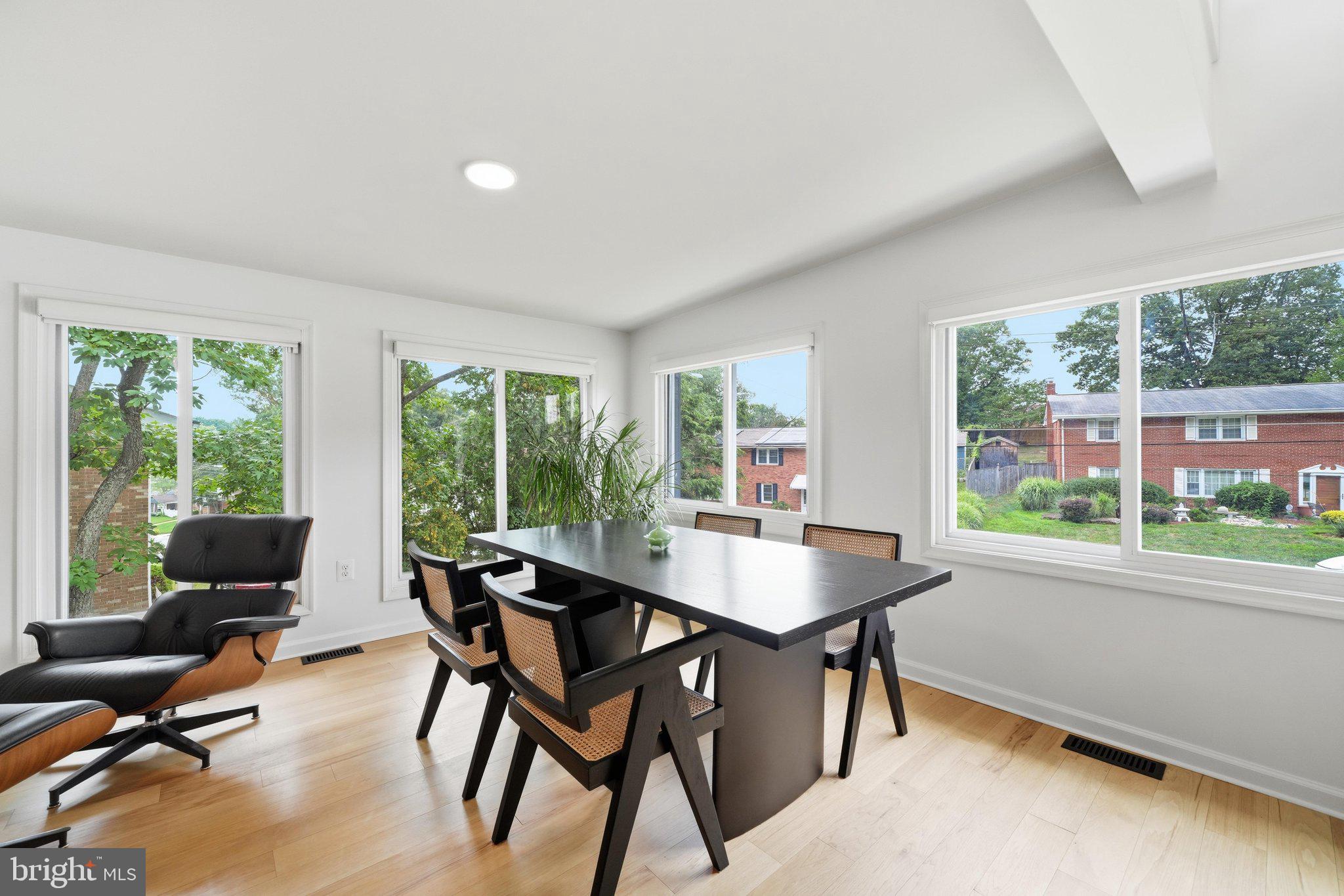 TEMPLE HILLS - Residential
