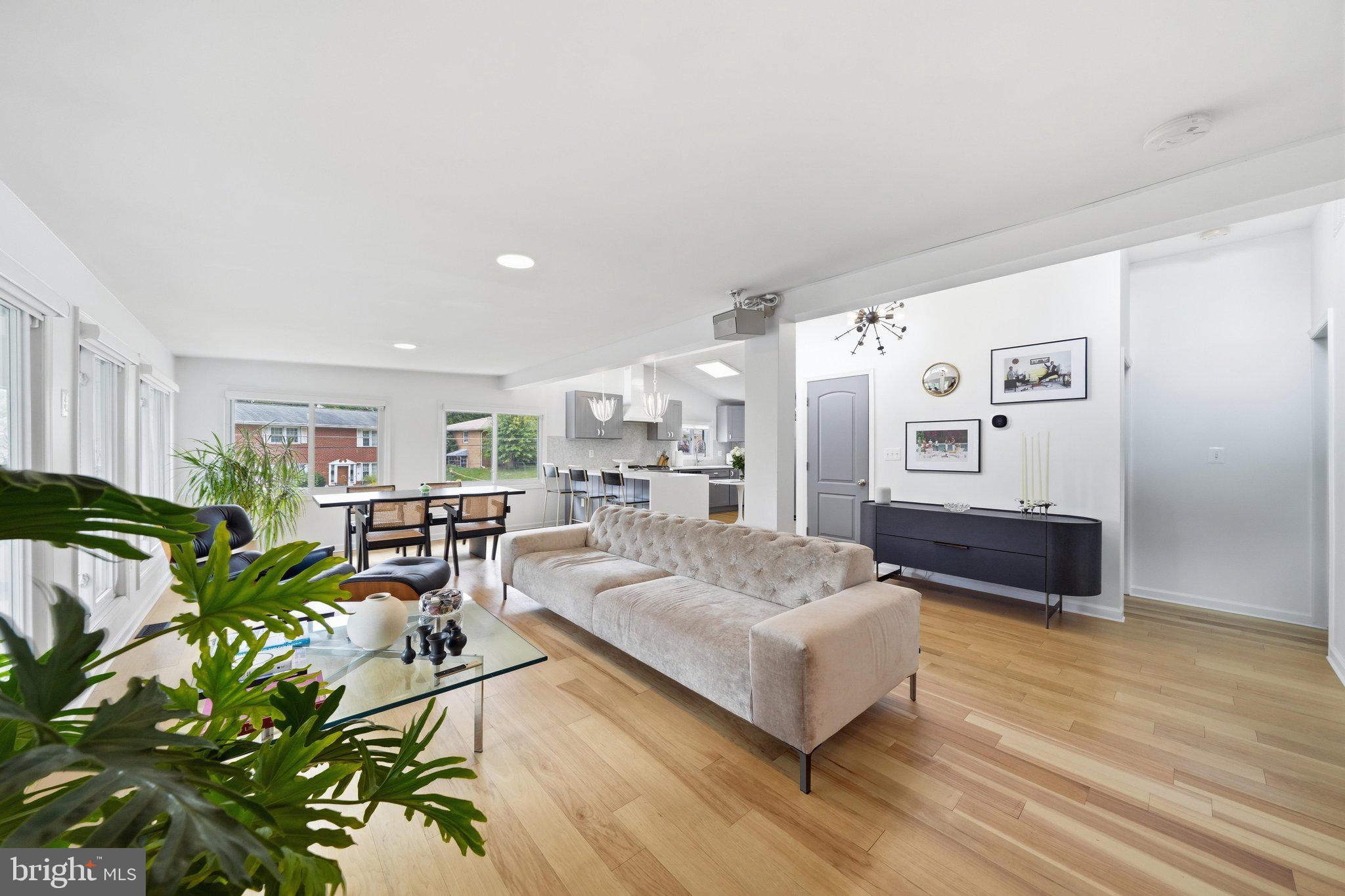 TEMPLE HILLS - Residential