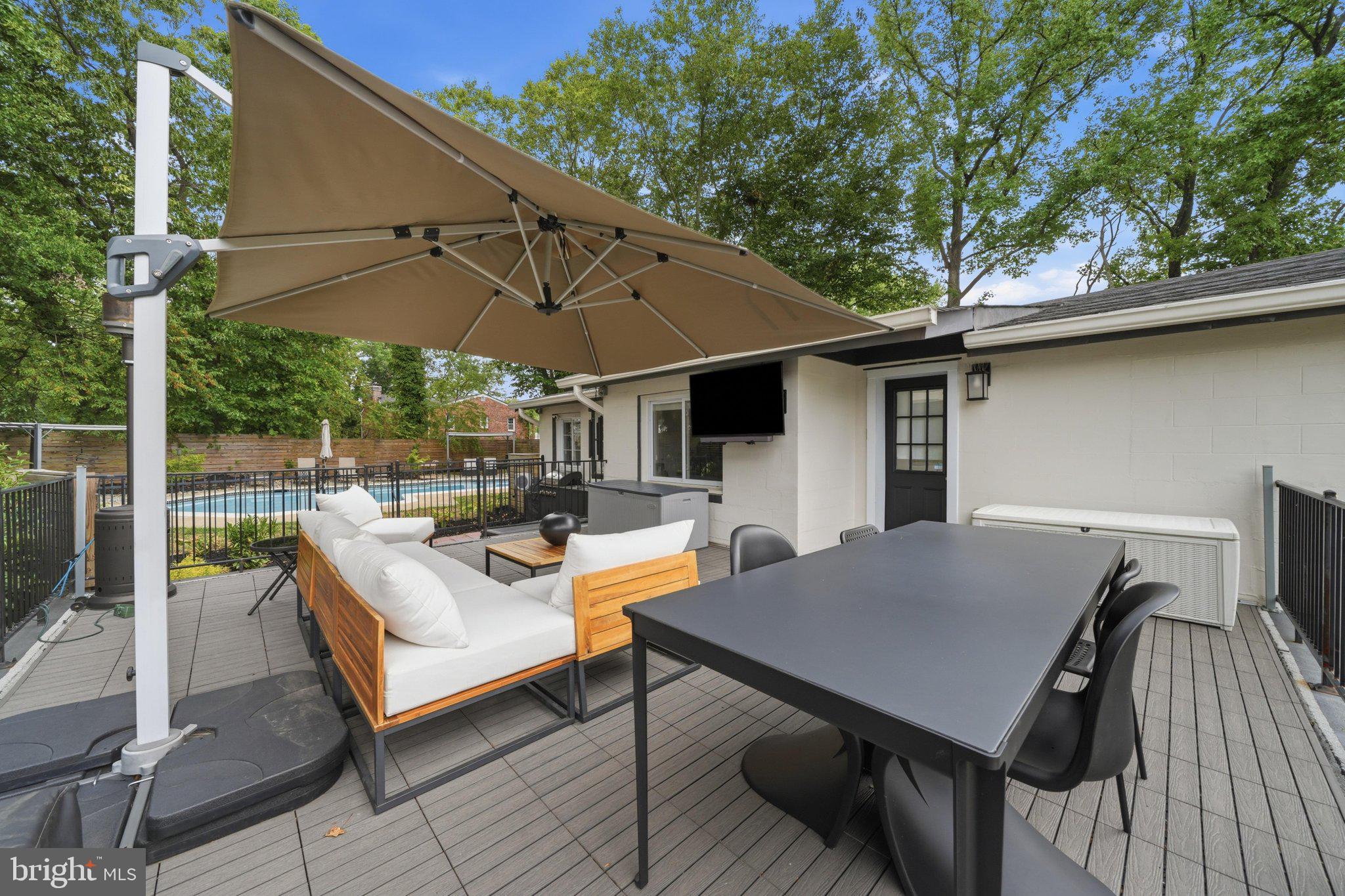 TEMPLE HILLS - Residential