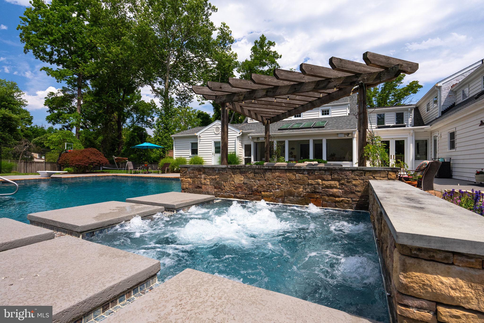 WILTON WOODS - Residential