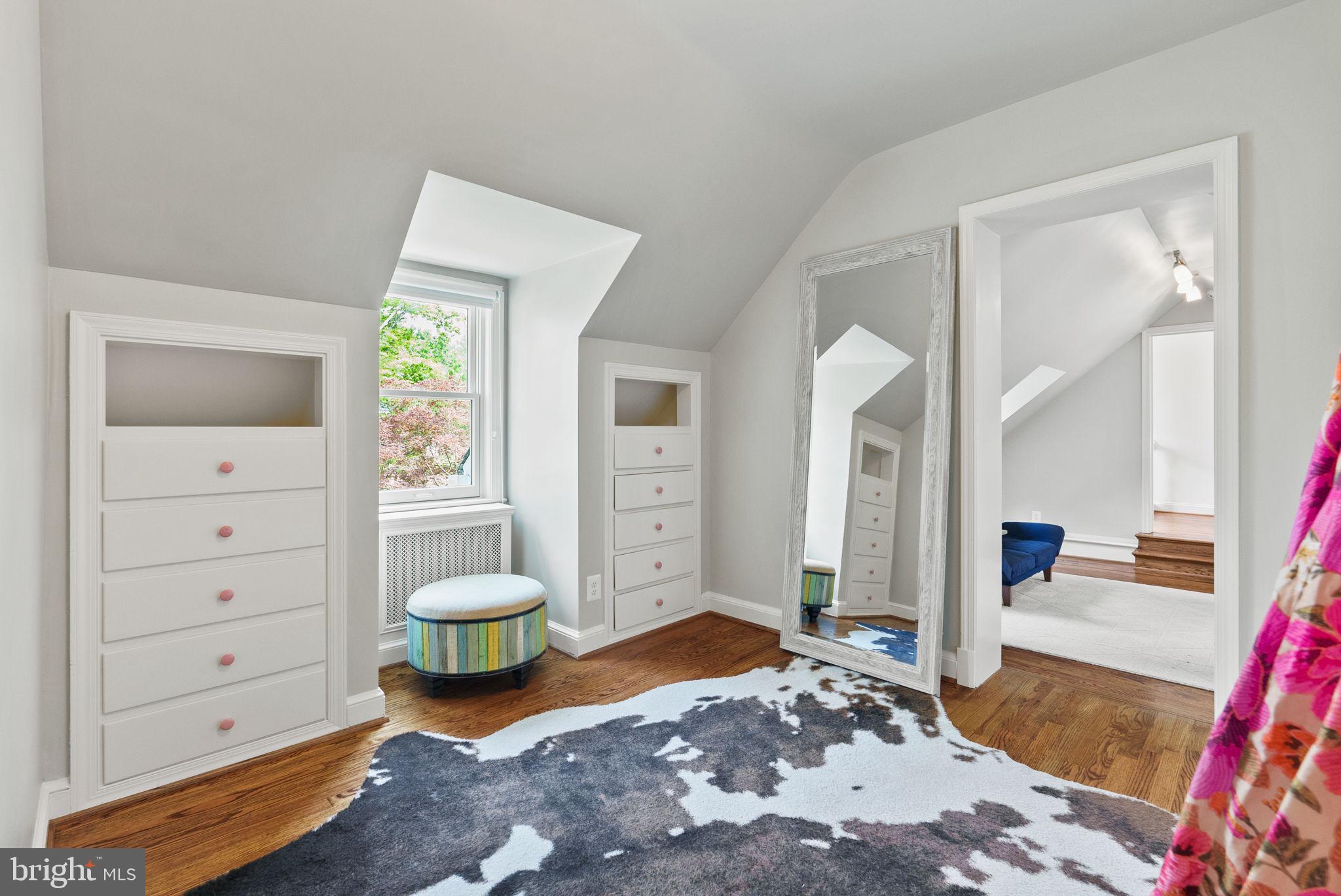 WILTON WOODS - Residential