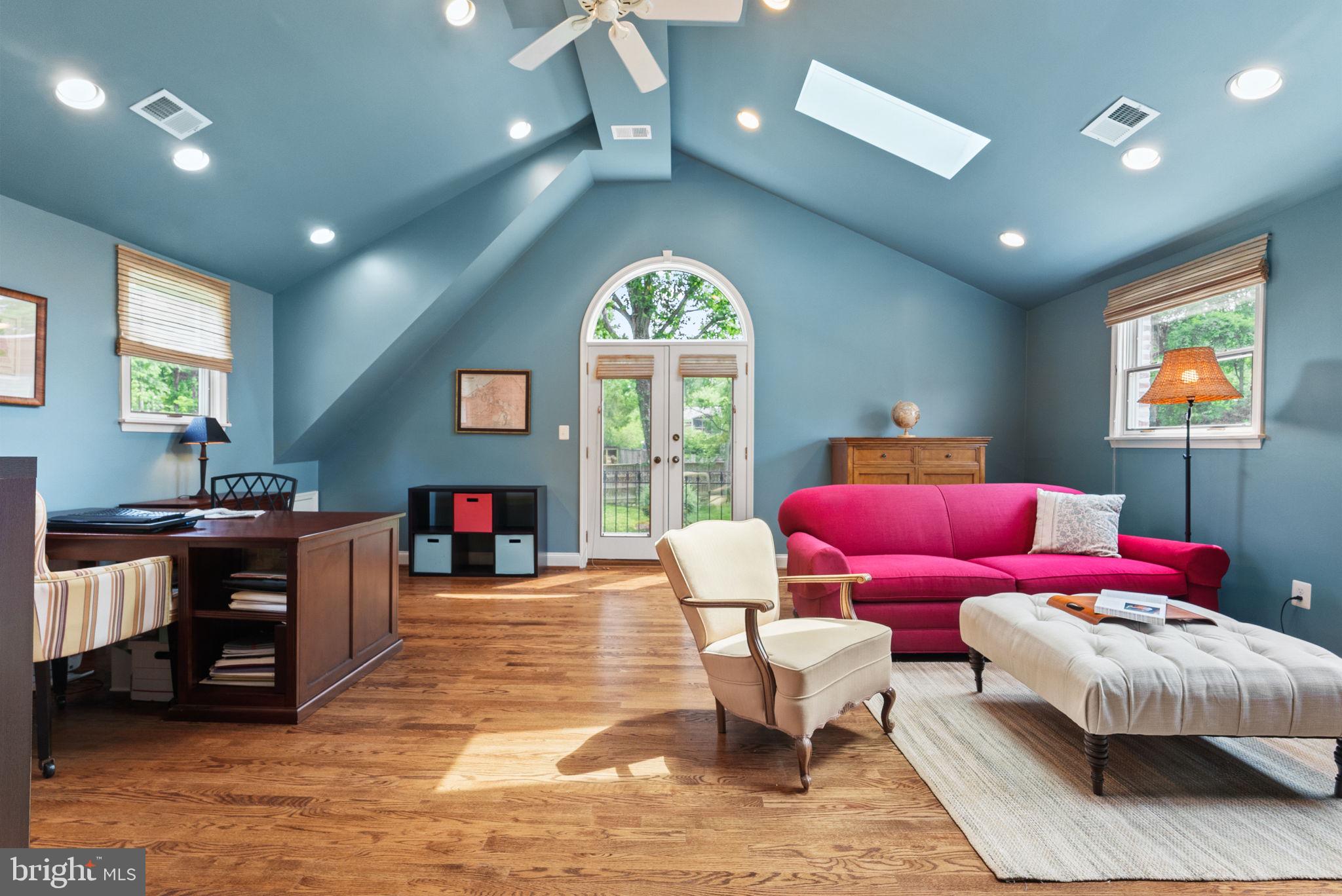 WILTON WOODS - Residential