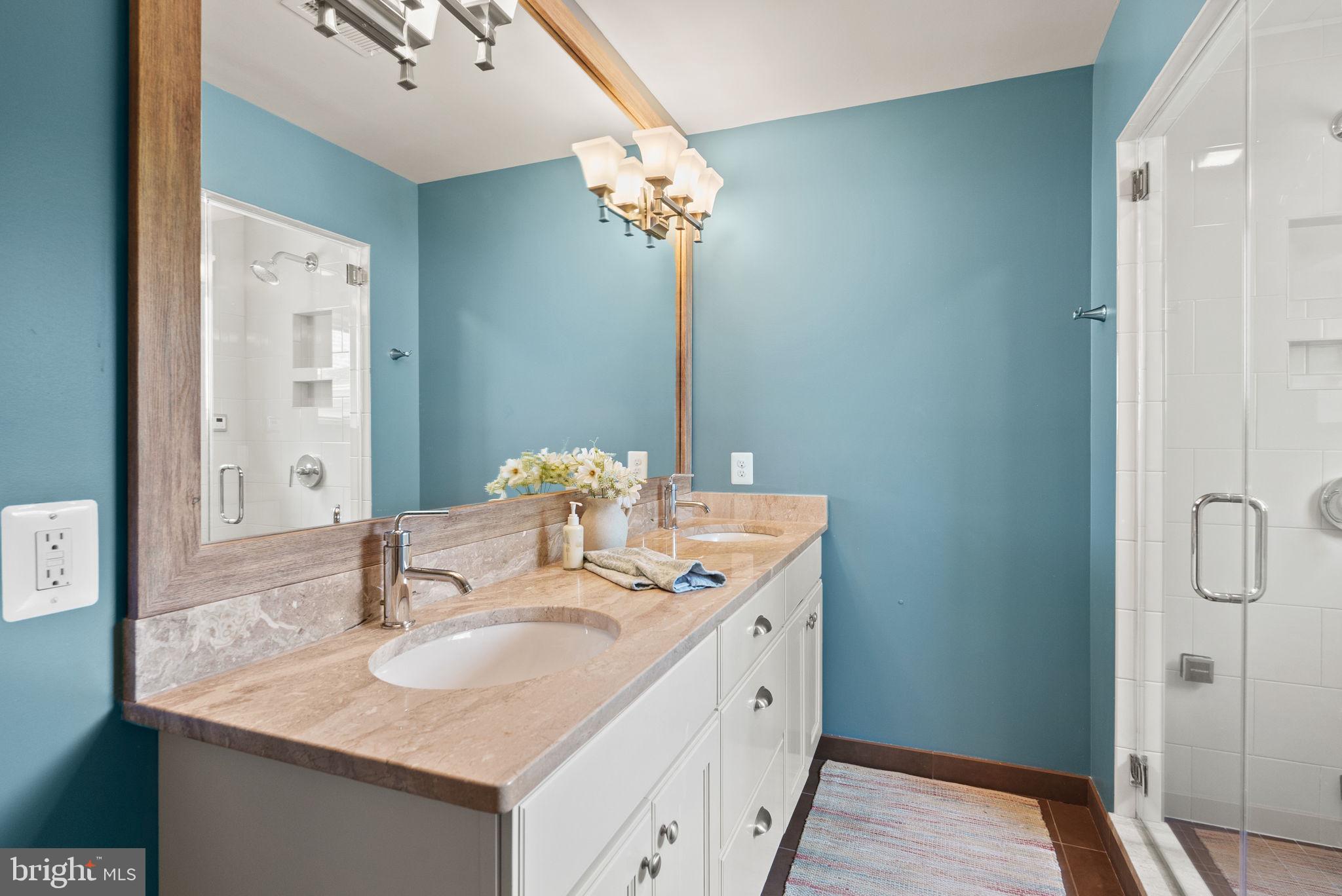 WILTON WOODS - Residential