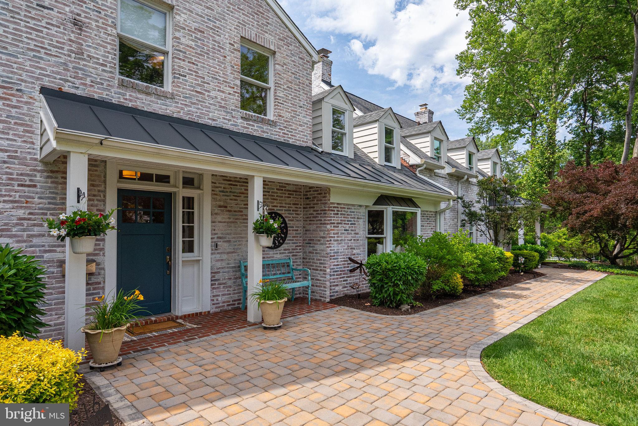 WILTON WOODS - Residential