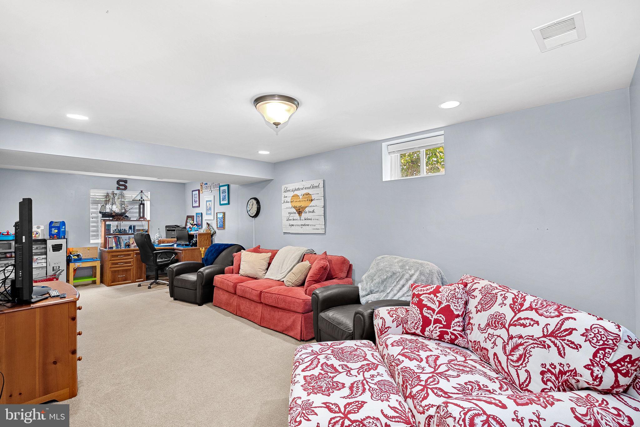 SHERIDAN ESTATES - Residential