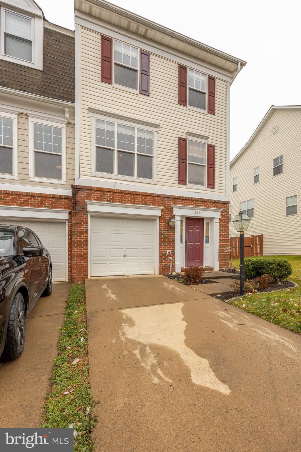 BLOOMS MILL - Residential