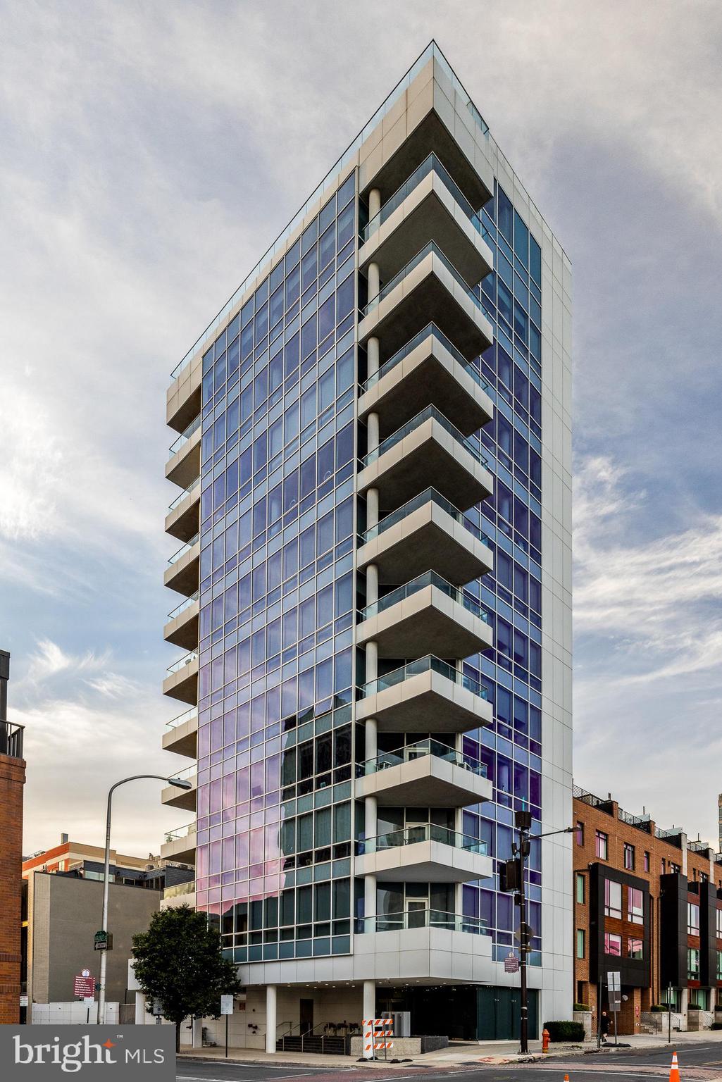 SOCIETY HILL - Residential