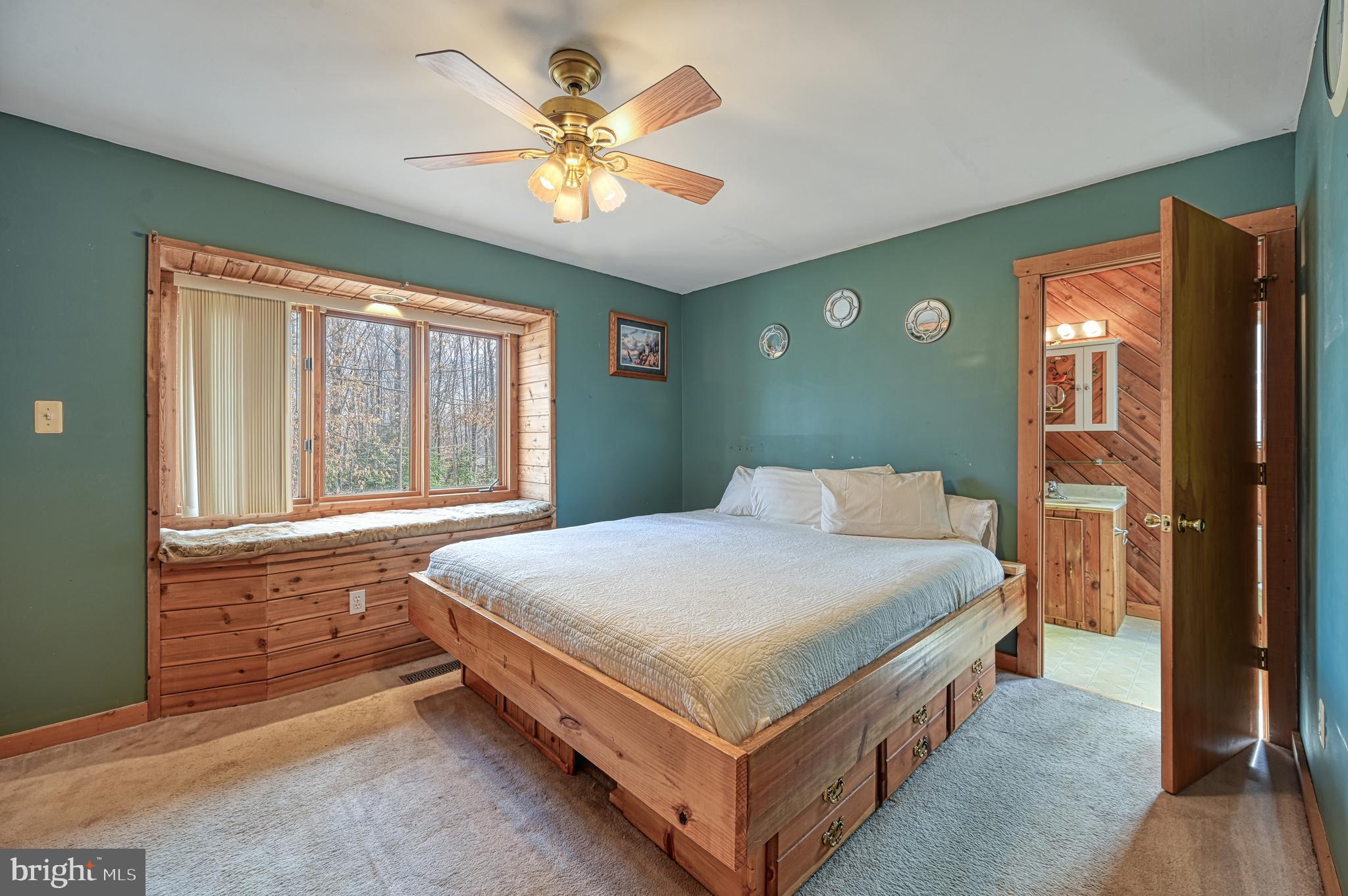 BEAR CASTLE - Residential