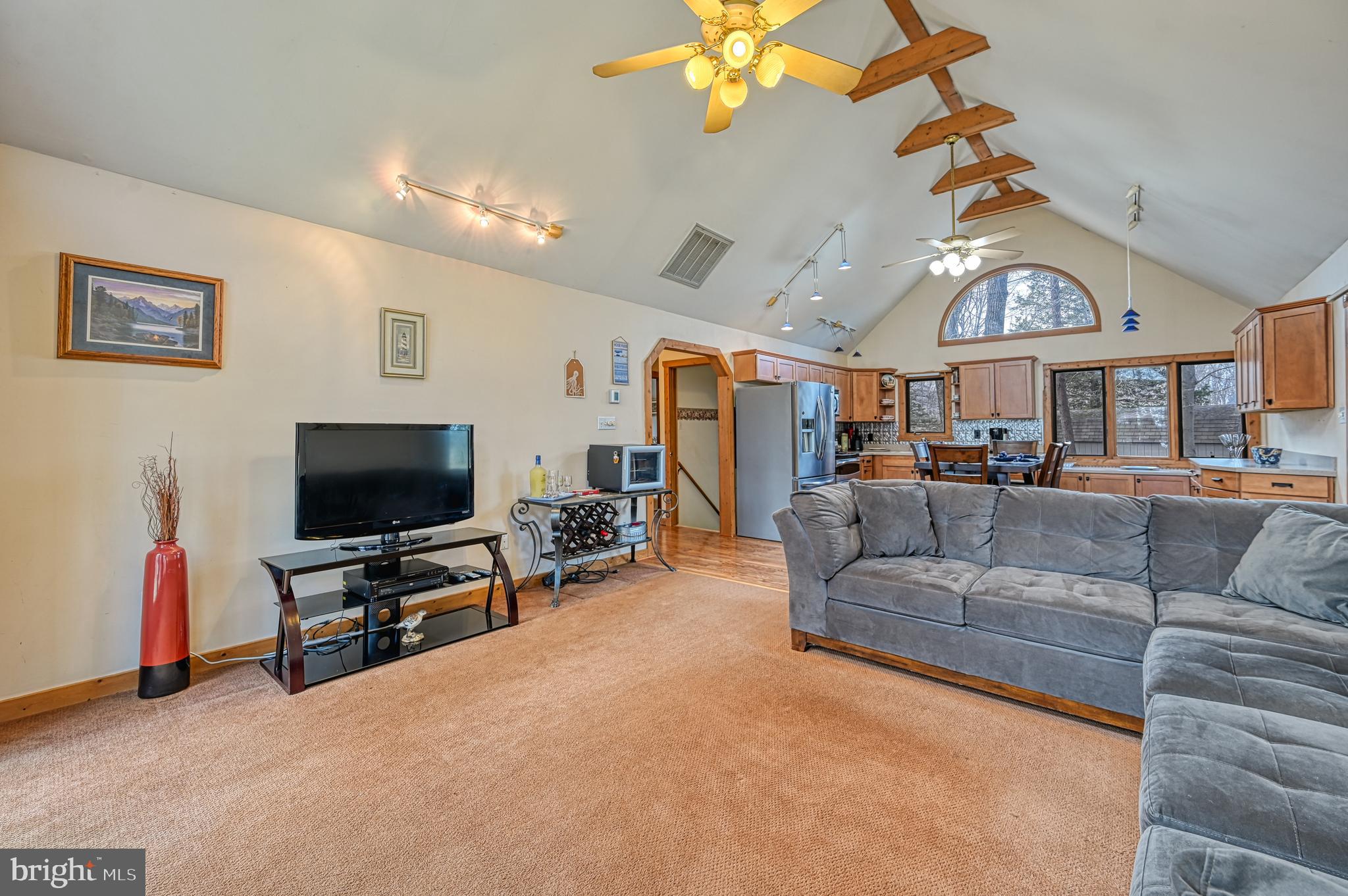 BEAR CASTLE - Residential