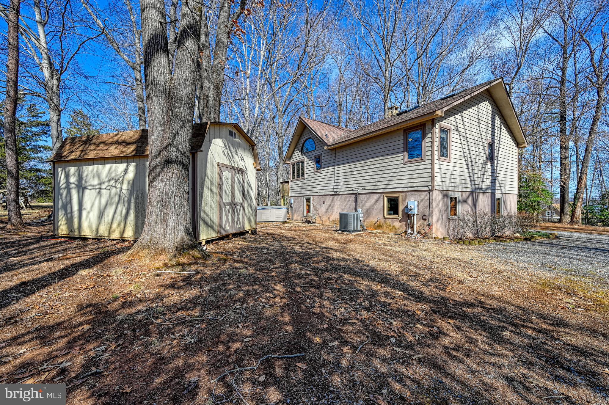 BEAR CASTLE - Residential