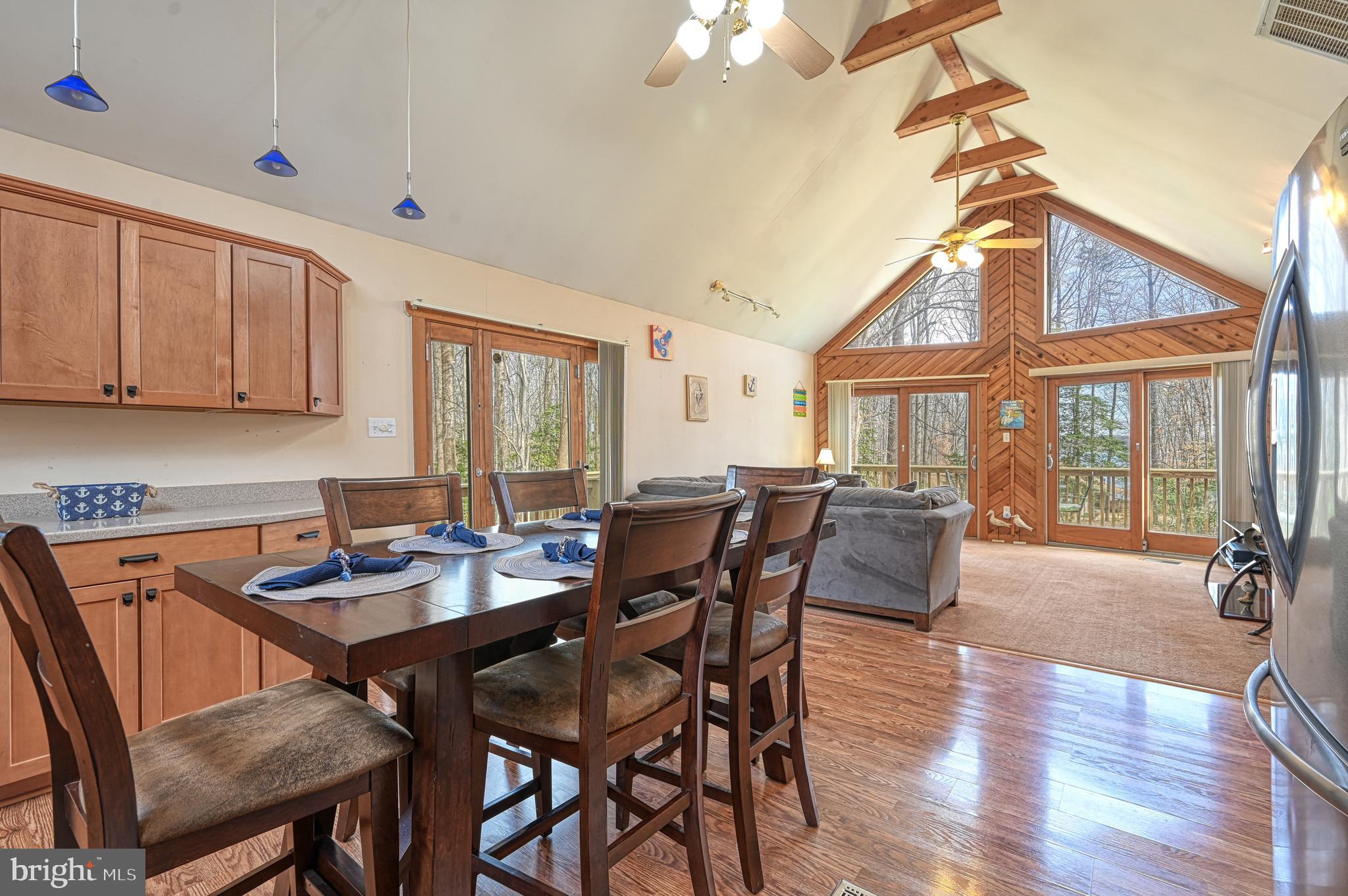 BEAR CASTLE - Residential
