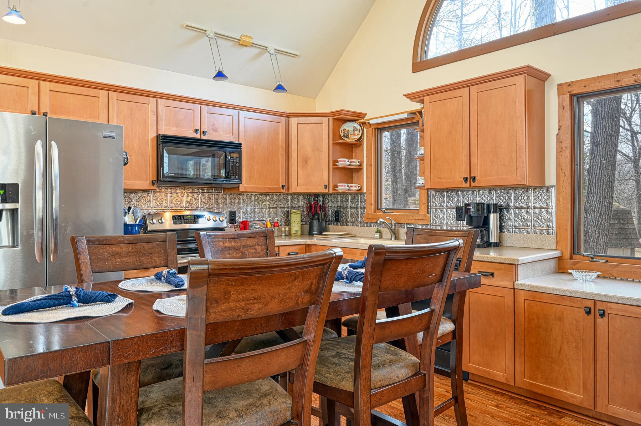 BEAR CASTLE - Residential