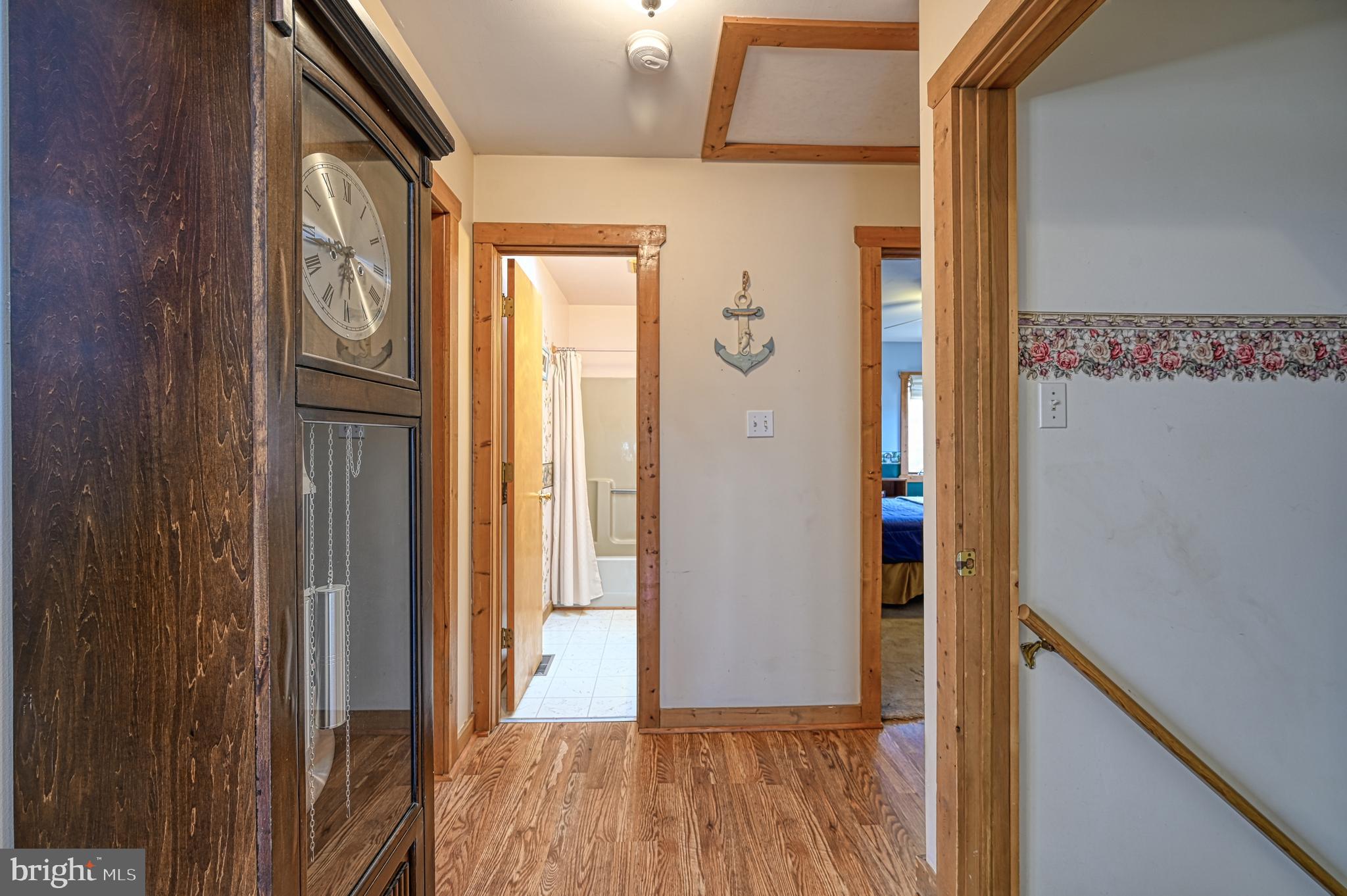 BEAR CASTLE - Residential