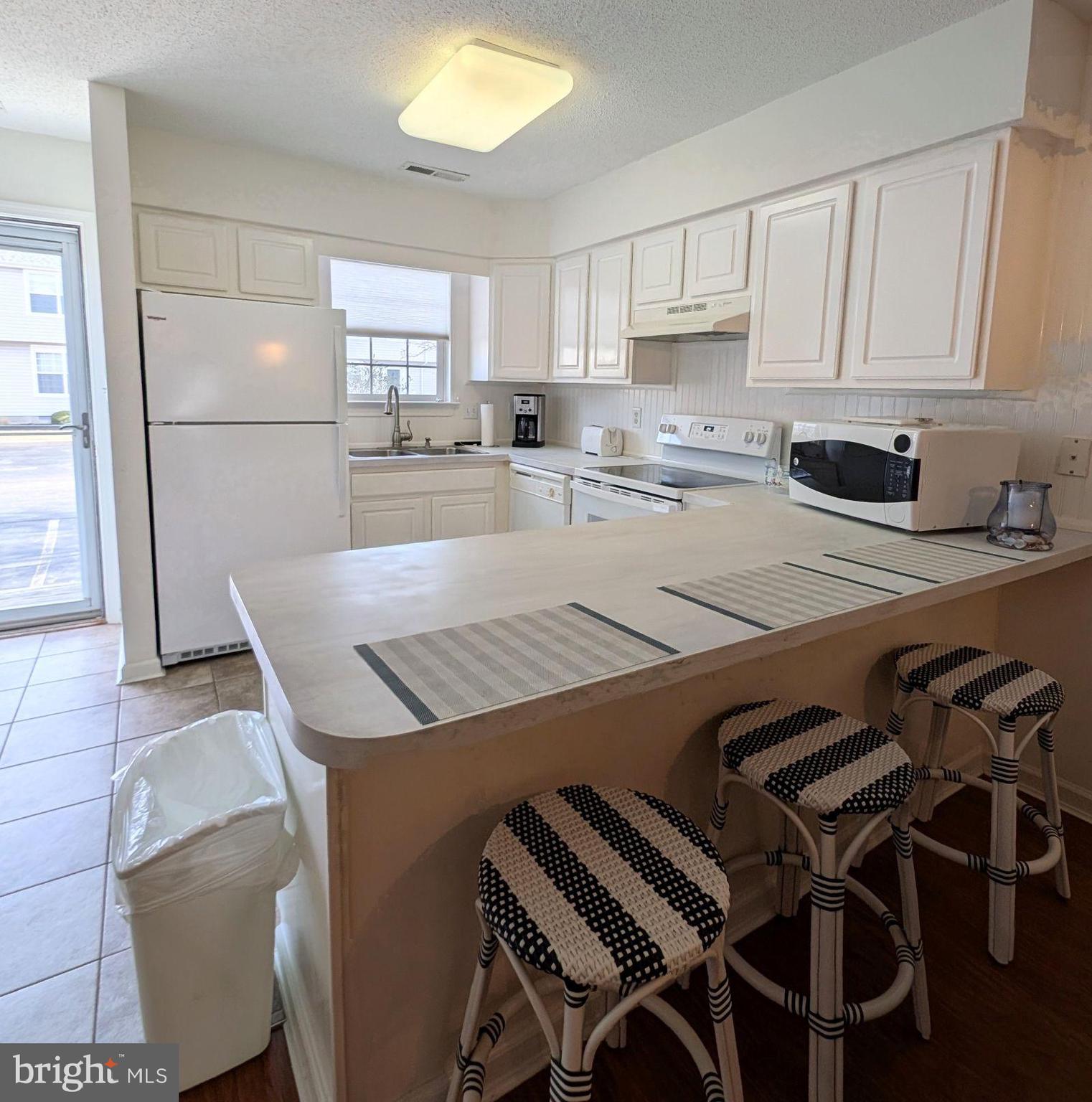 BETHANY MEADOWS - Residential