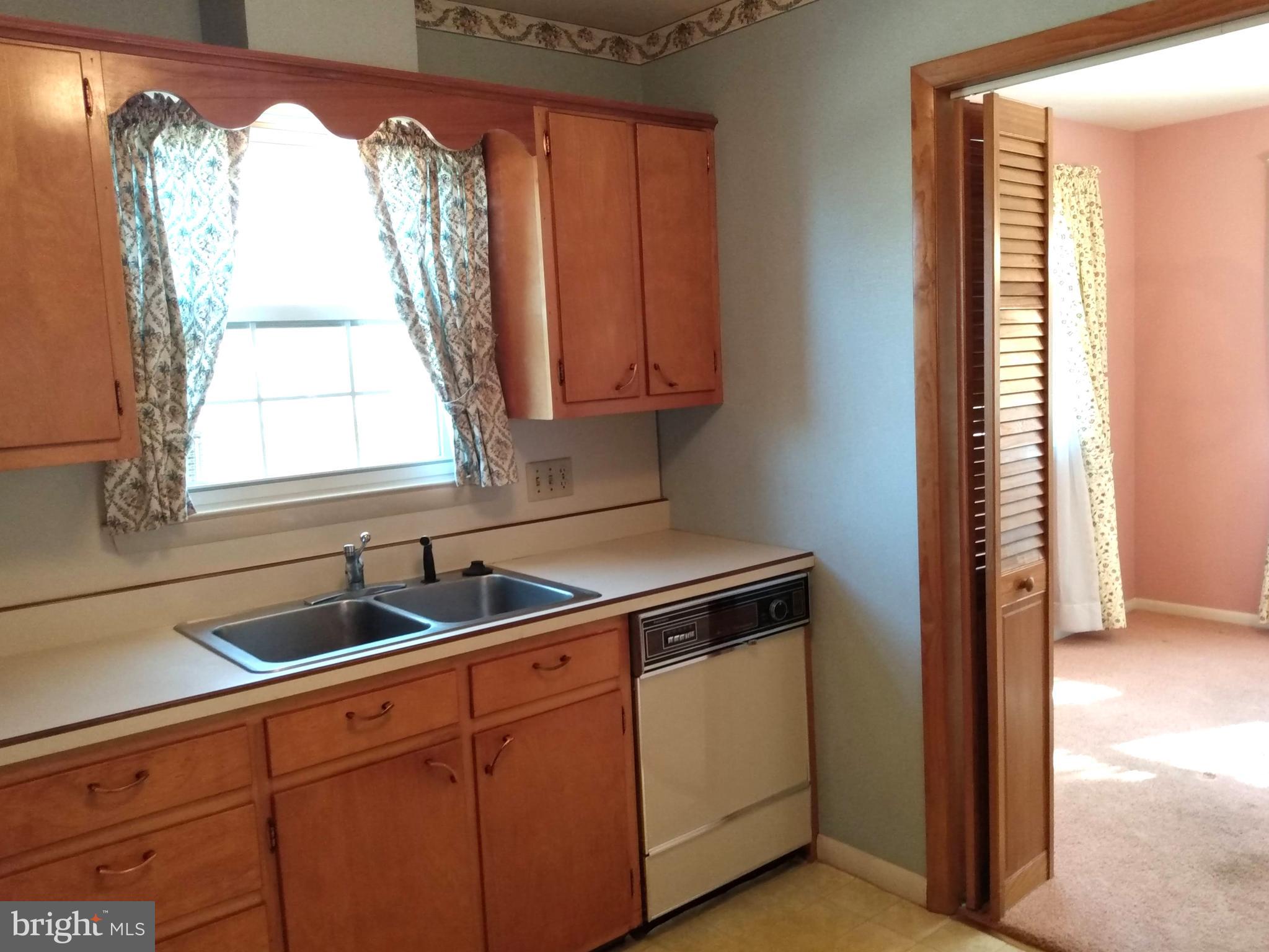SOUTH GUILFORD HILLS - Residential