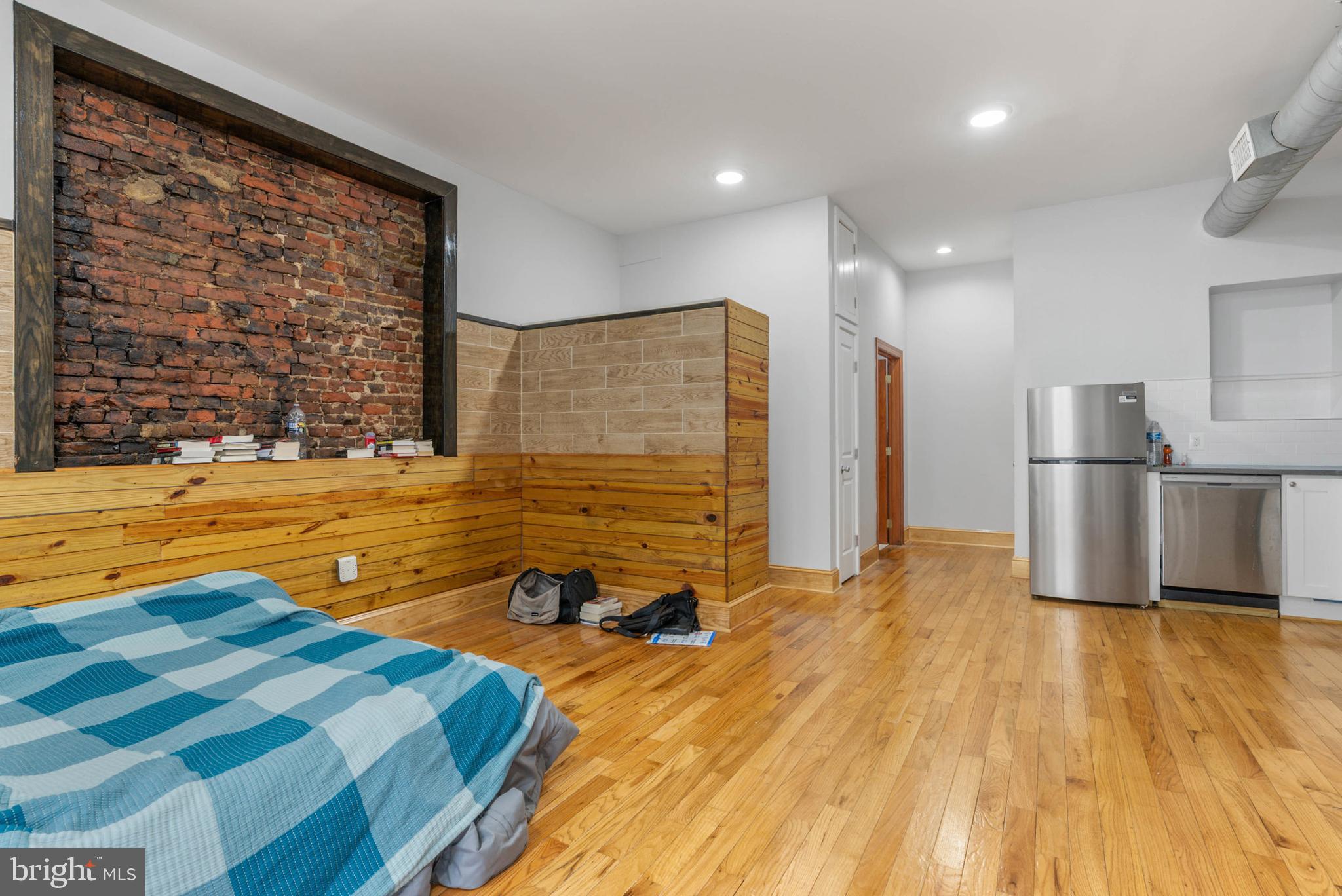 SOCIETY HILL - Residential