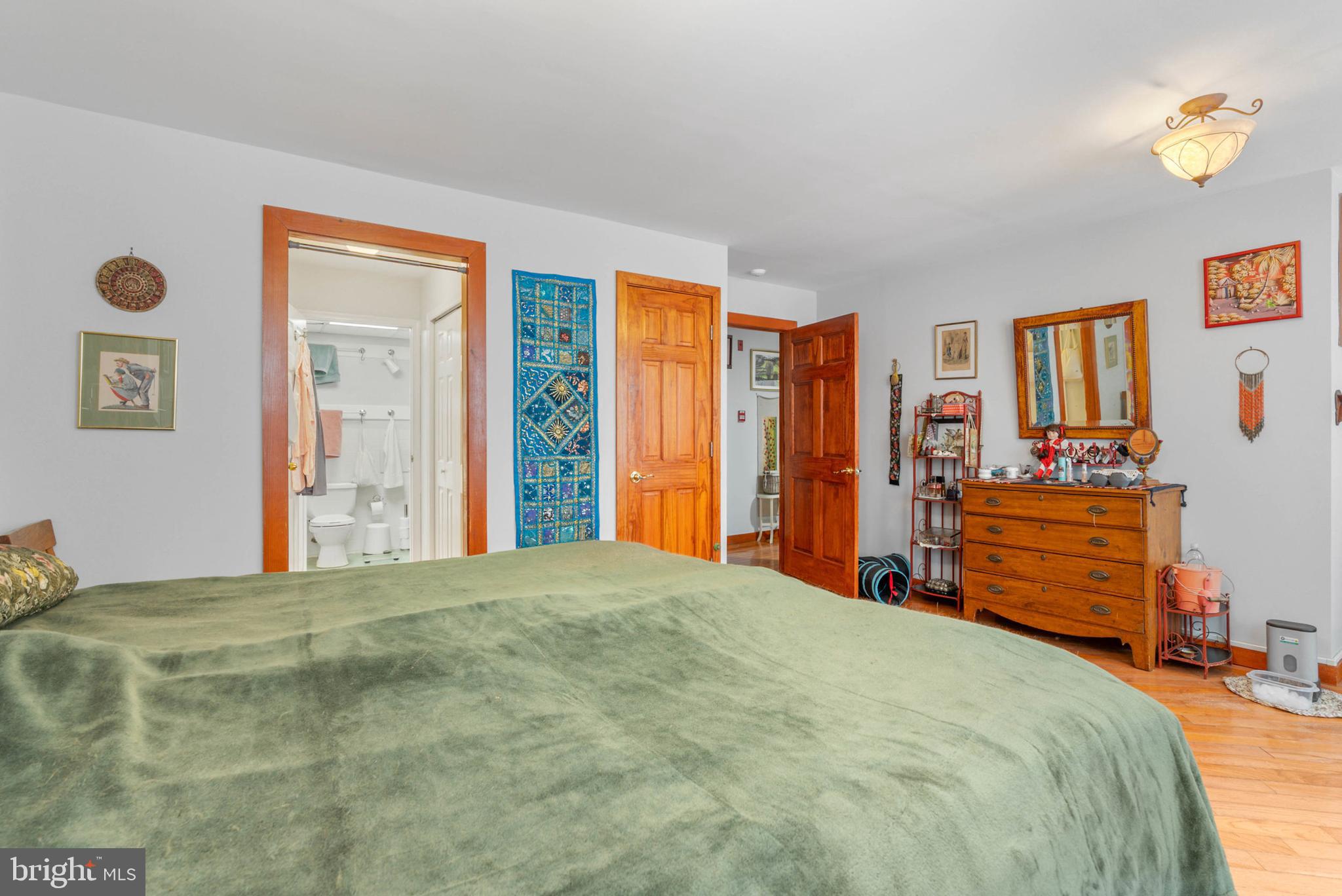 SOCIETY HILL - Residential