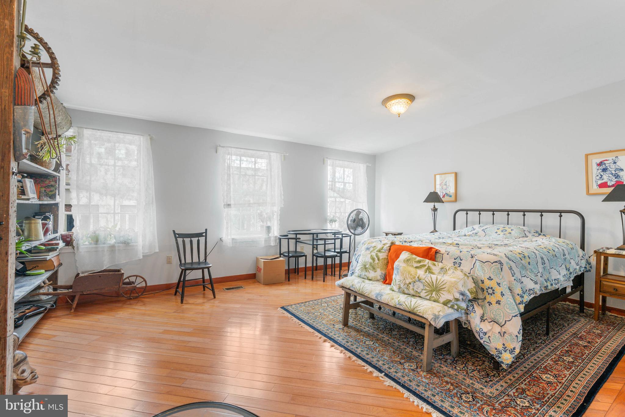 SOCIETY HILL - Residential