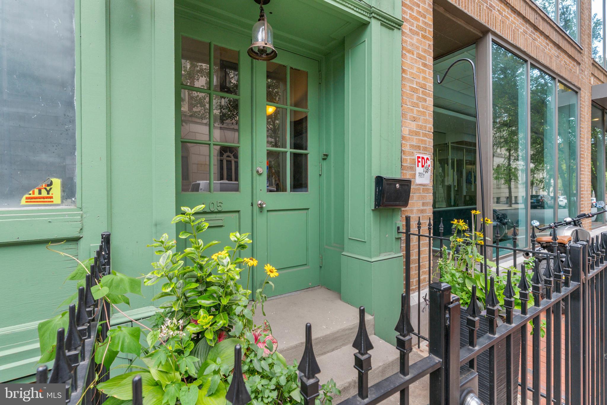 SOCIETY HILL - Residential
